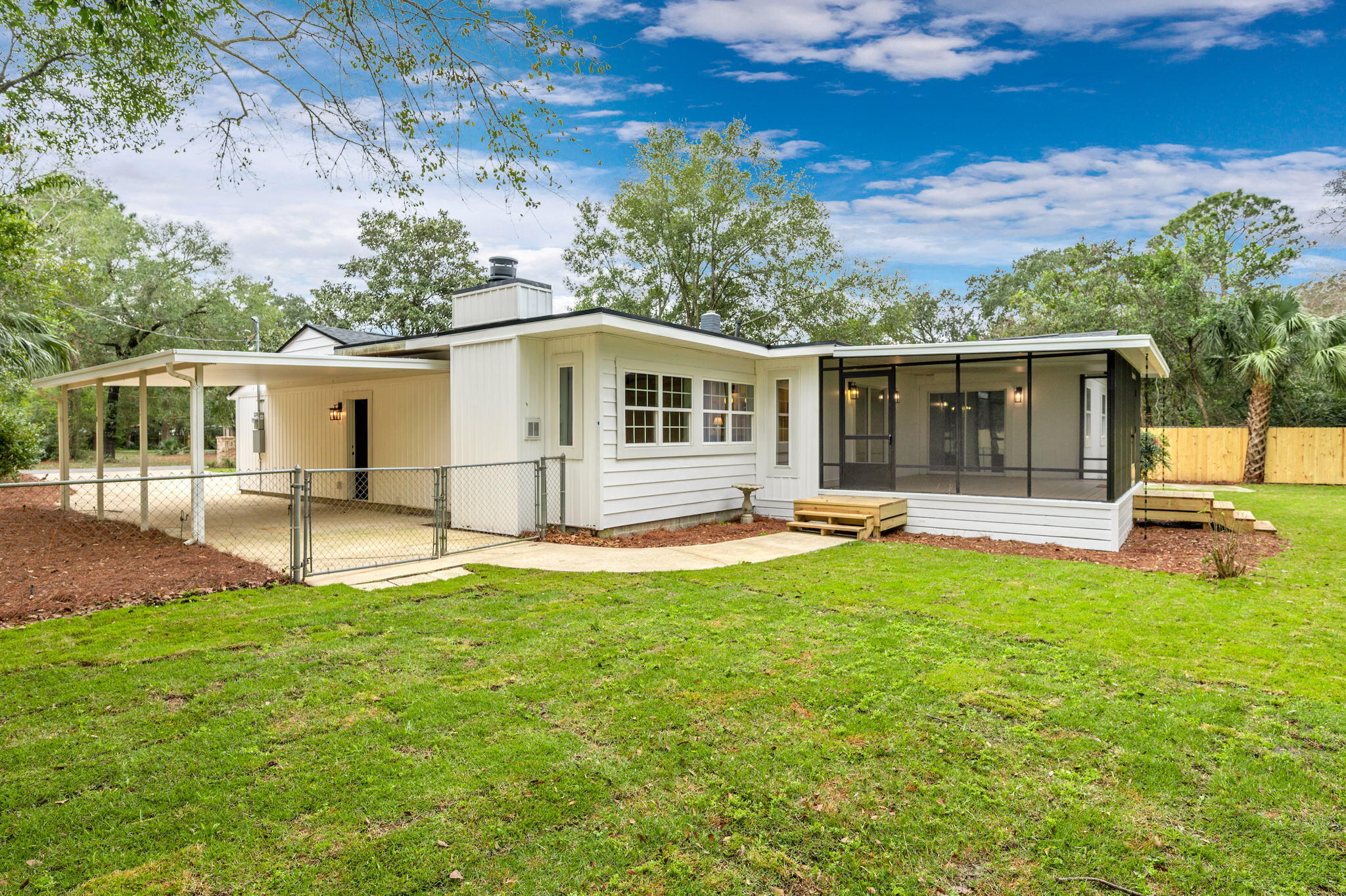 GARNIERS BEACH - Residential