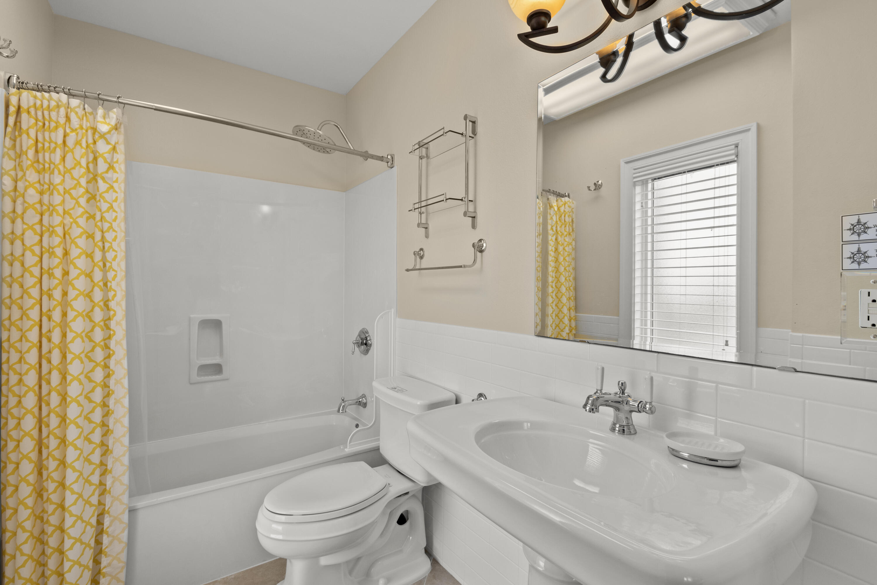 RIVIERA BEACH - Residential