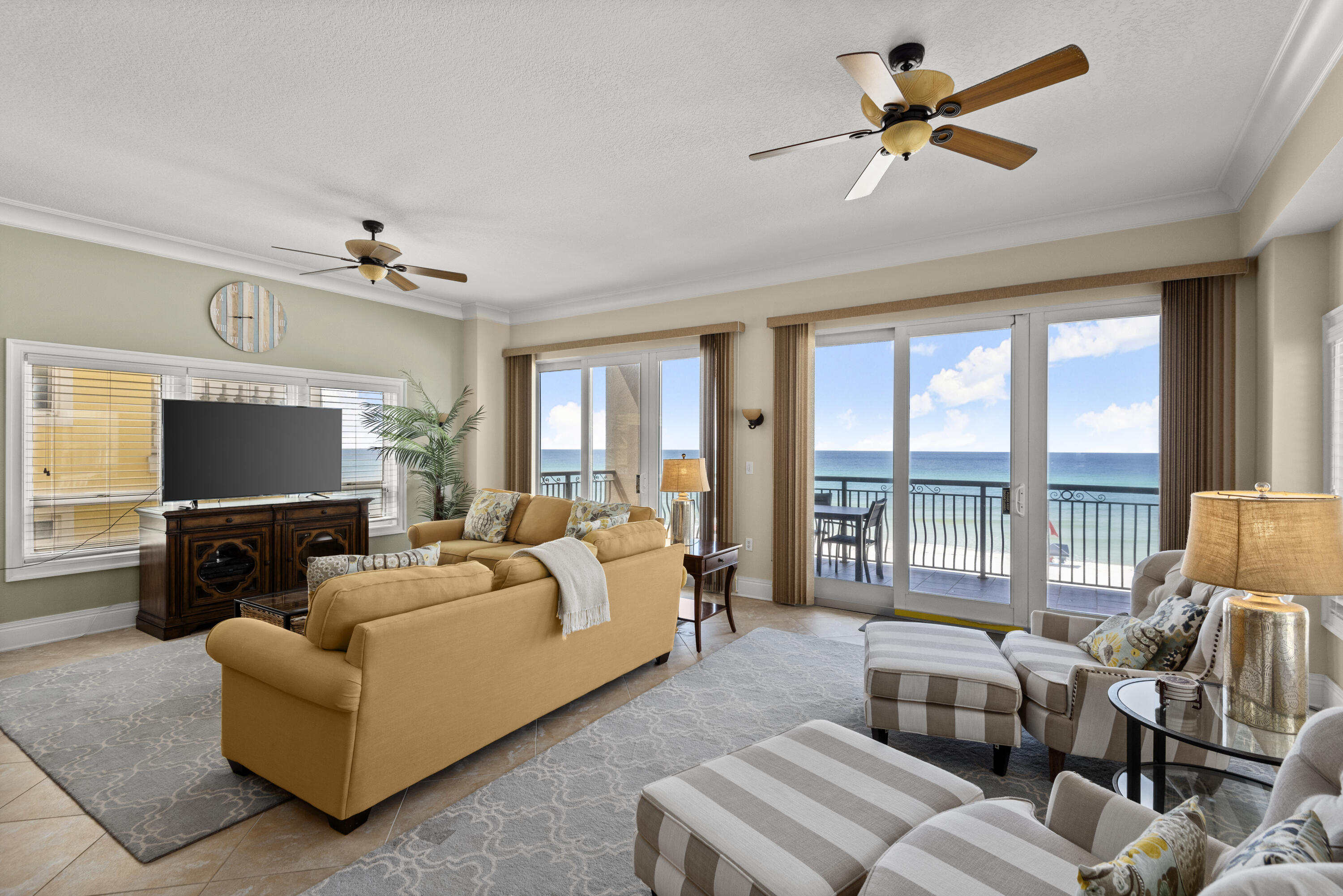 RIVIERA BEACH - Residential
