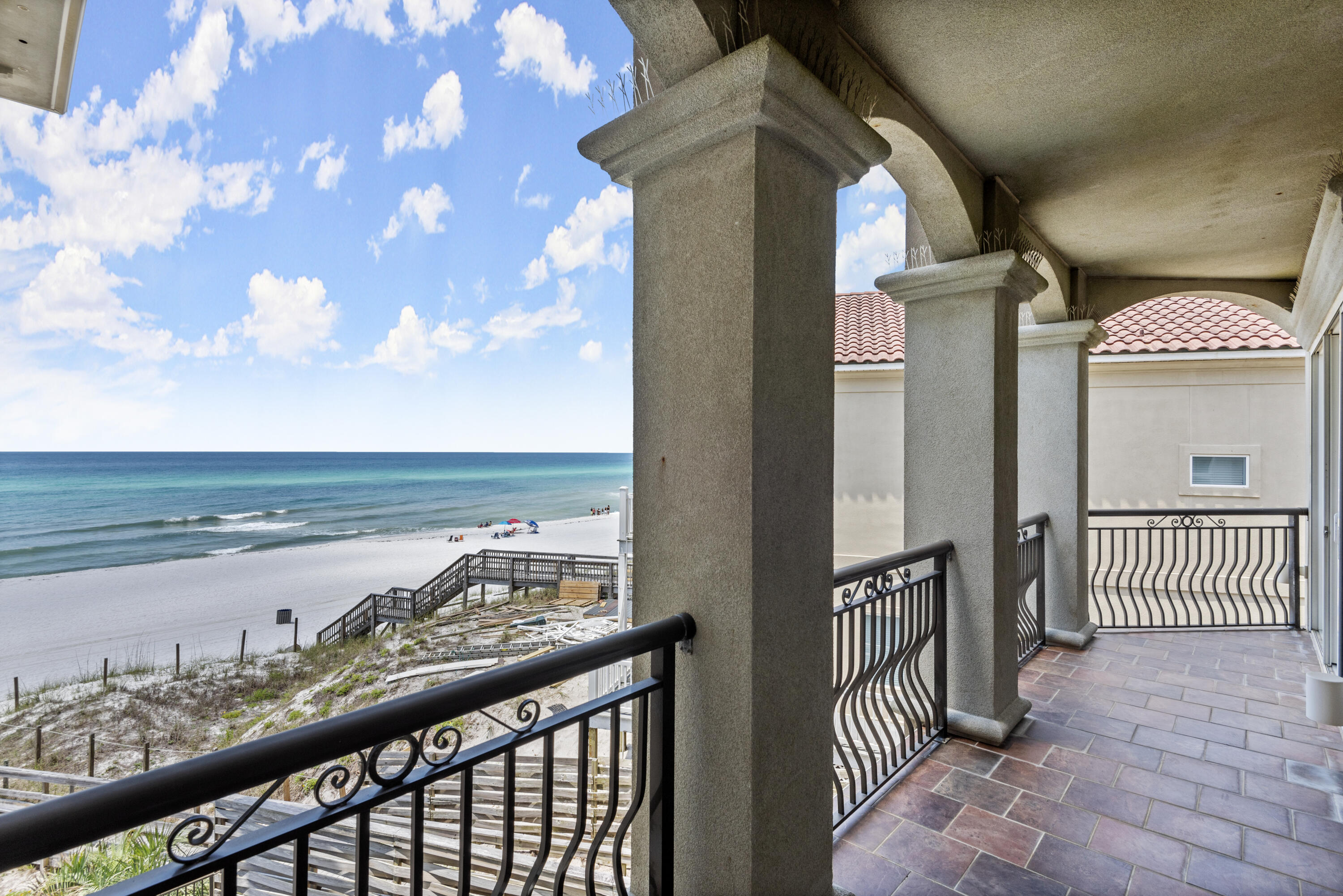 RIVIERA BEACH - Residential