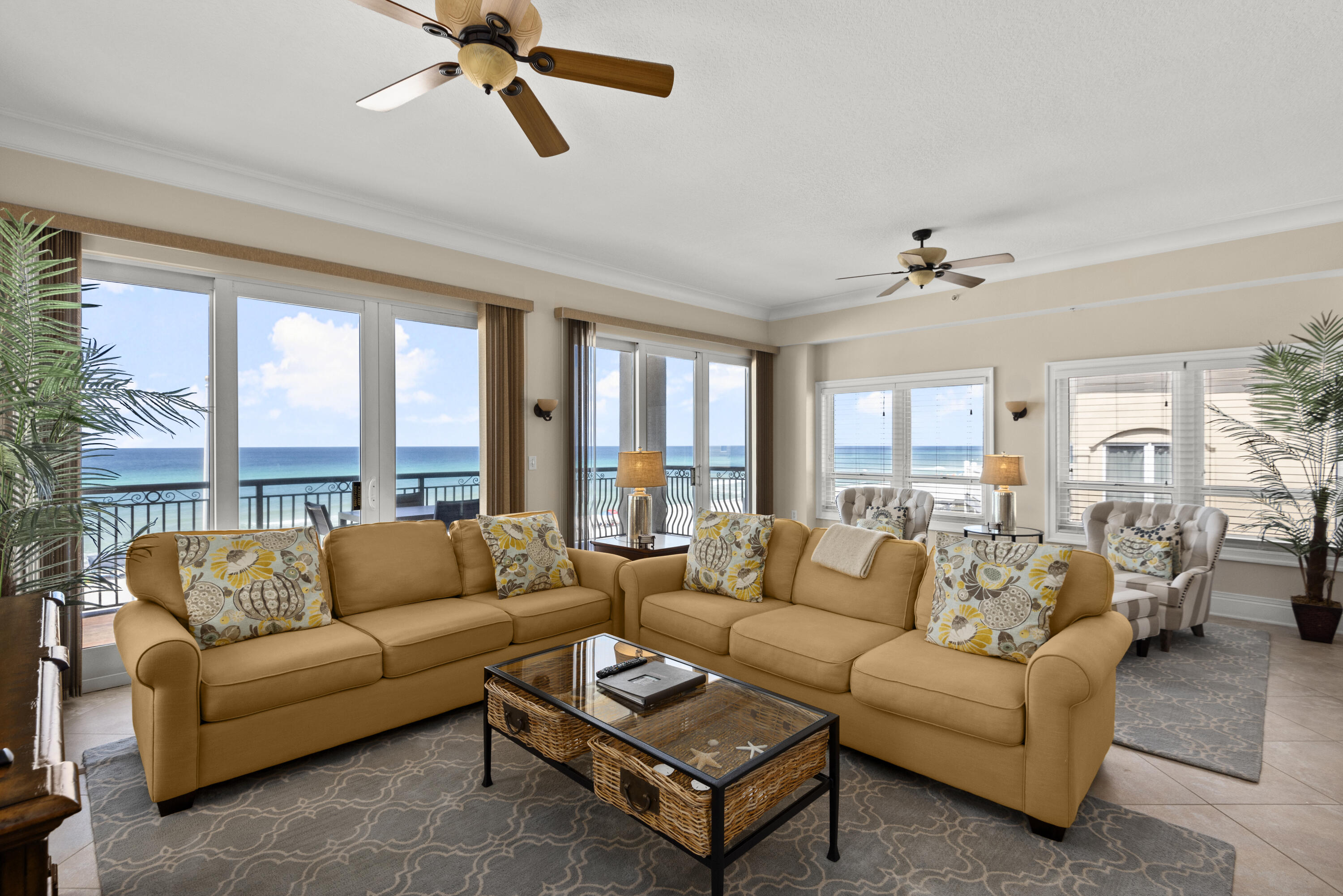 RIVIERA BEACH - Residential