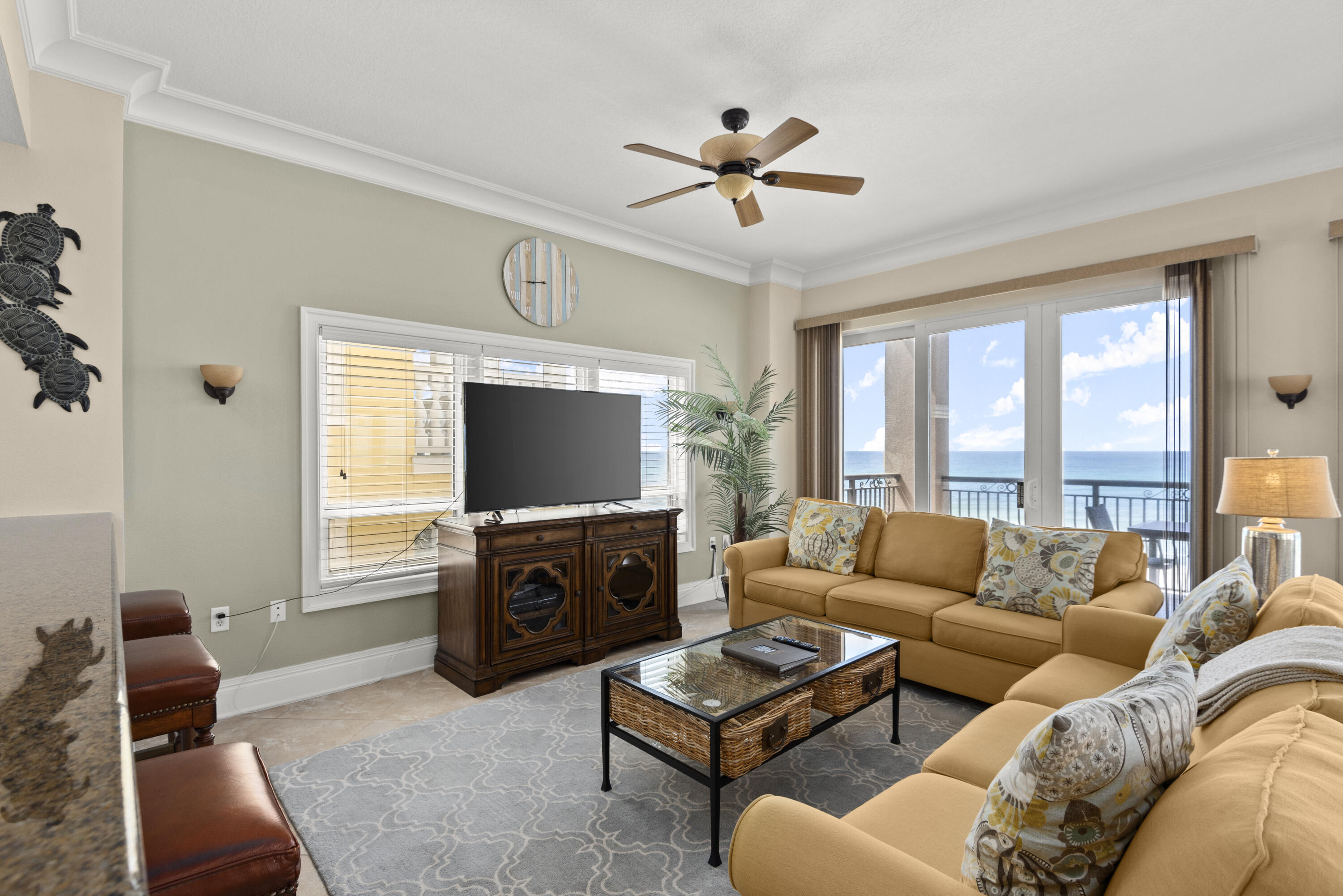 RIVIERA BEACH - Residential
