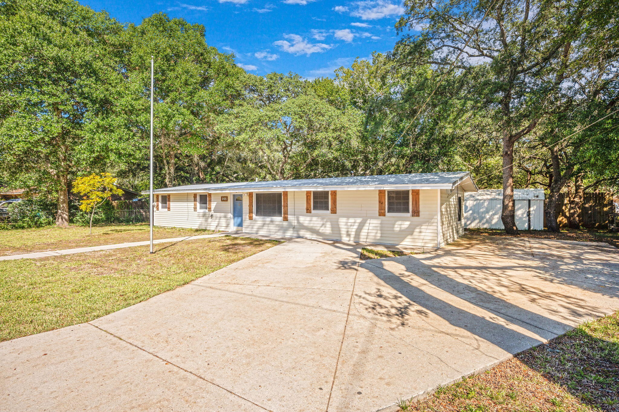 Bradys S/D - Residential