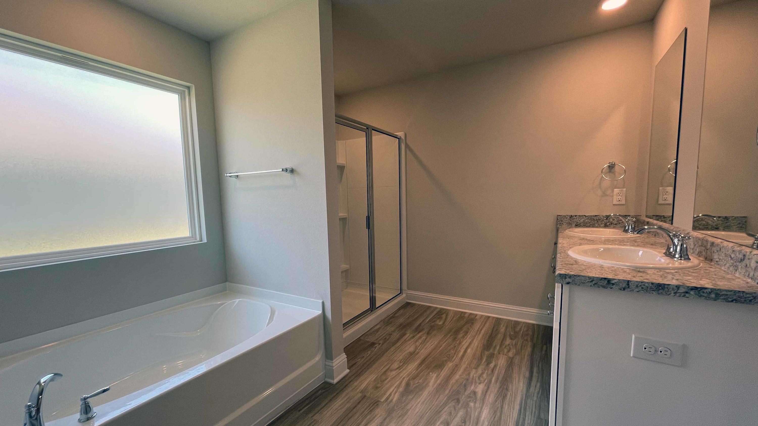 HAMMOCK BAY - MILL COTTAGES - Residential