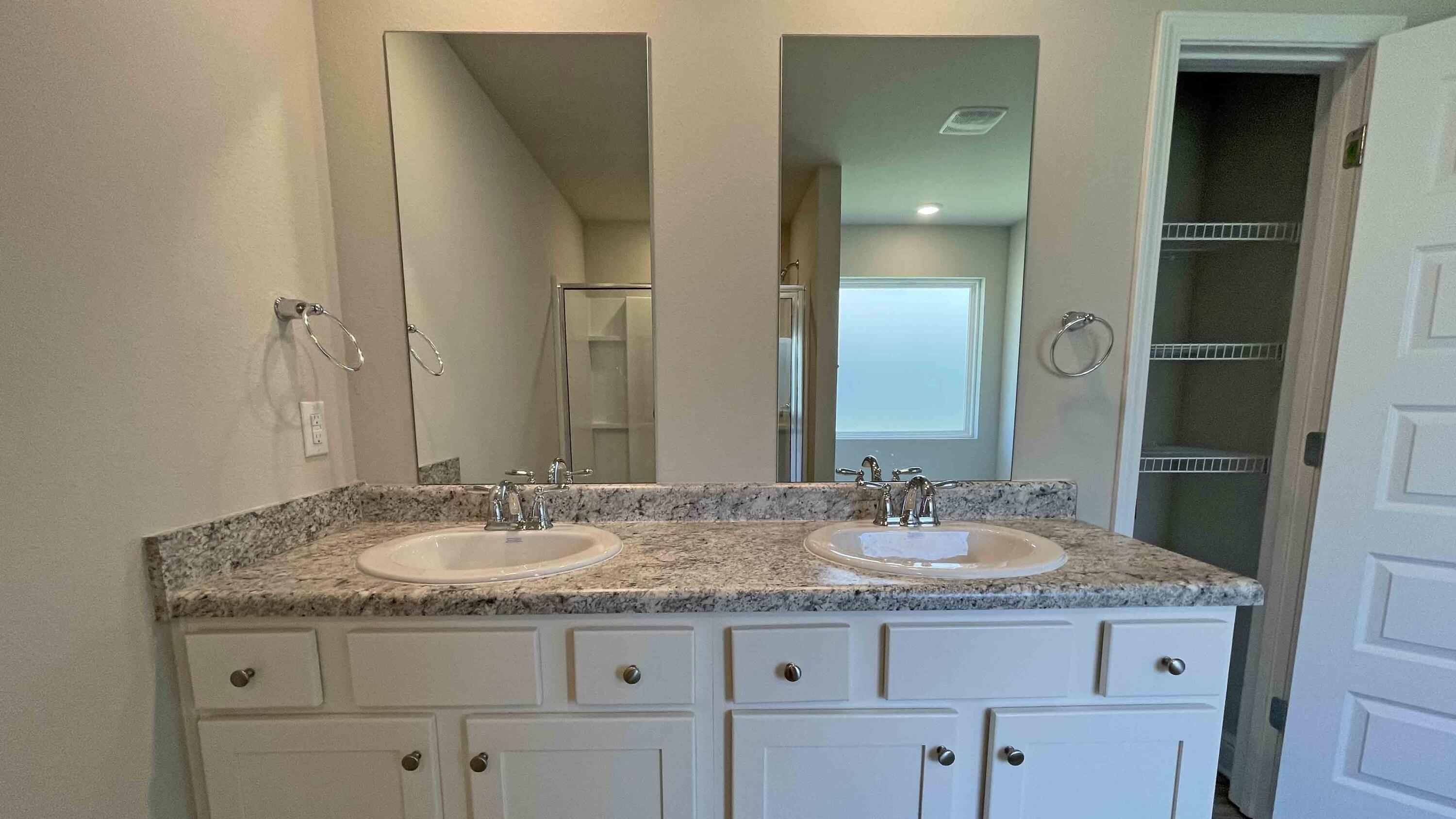 HAMMOCK BAY - MILL COTTAGES - Residential