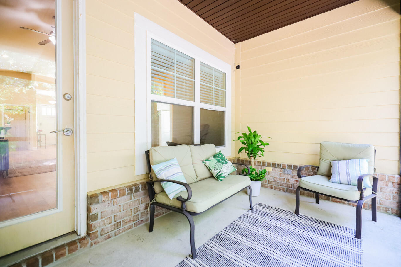CANOPIES OF FREEPORT - Residential
