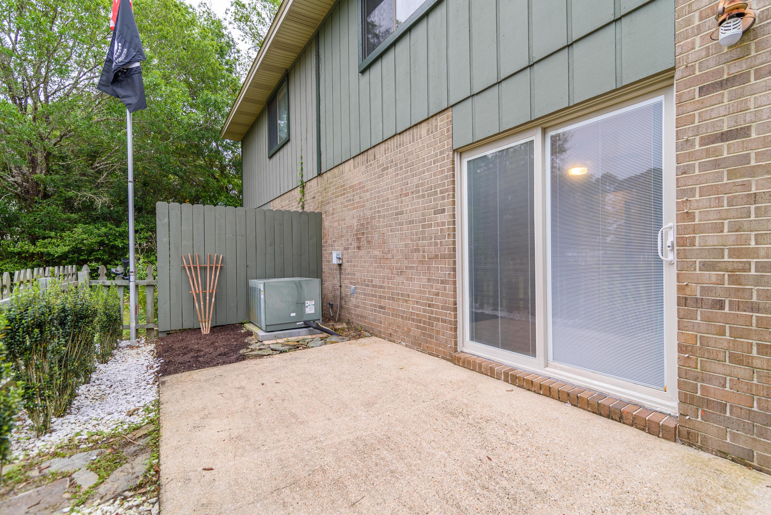 Rocky Bayou T/H - Residential