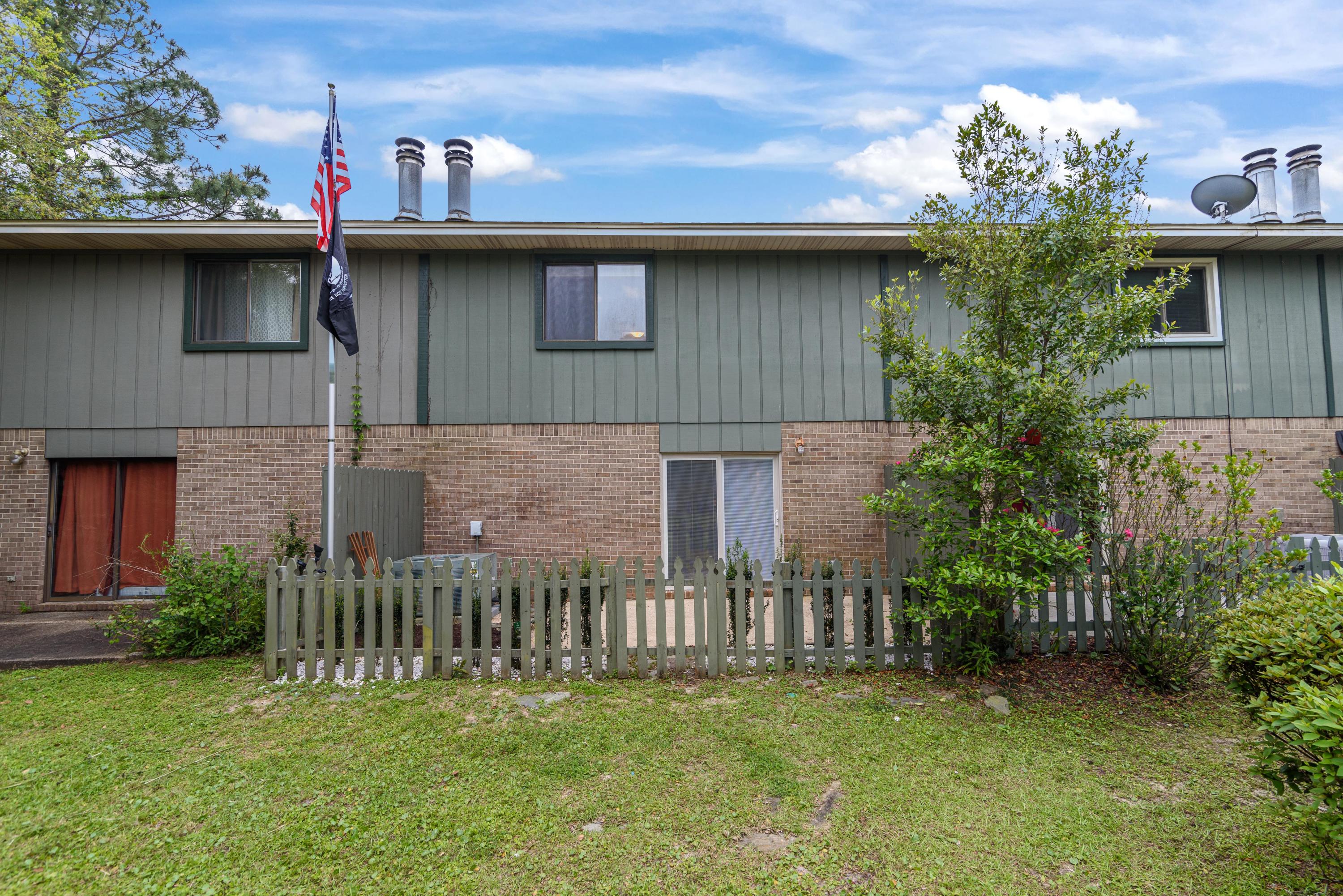 Rocky Bayou T/H - Residential