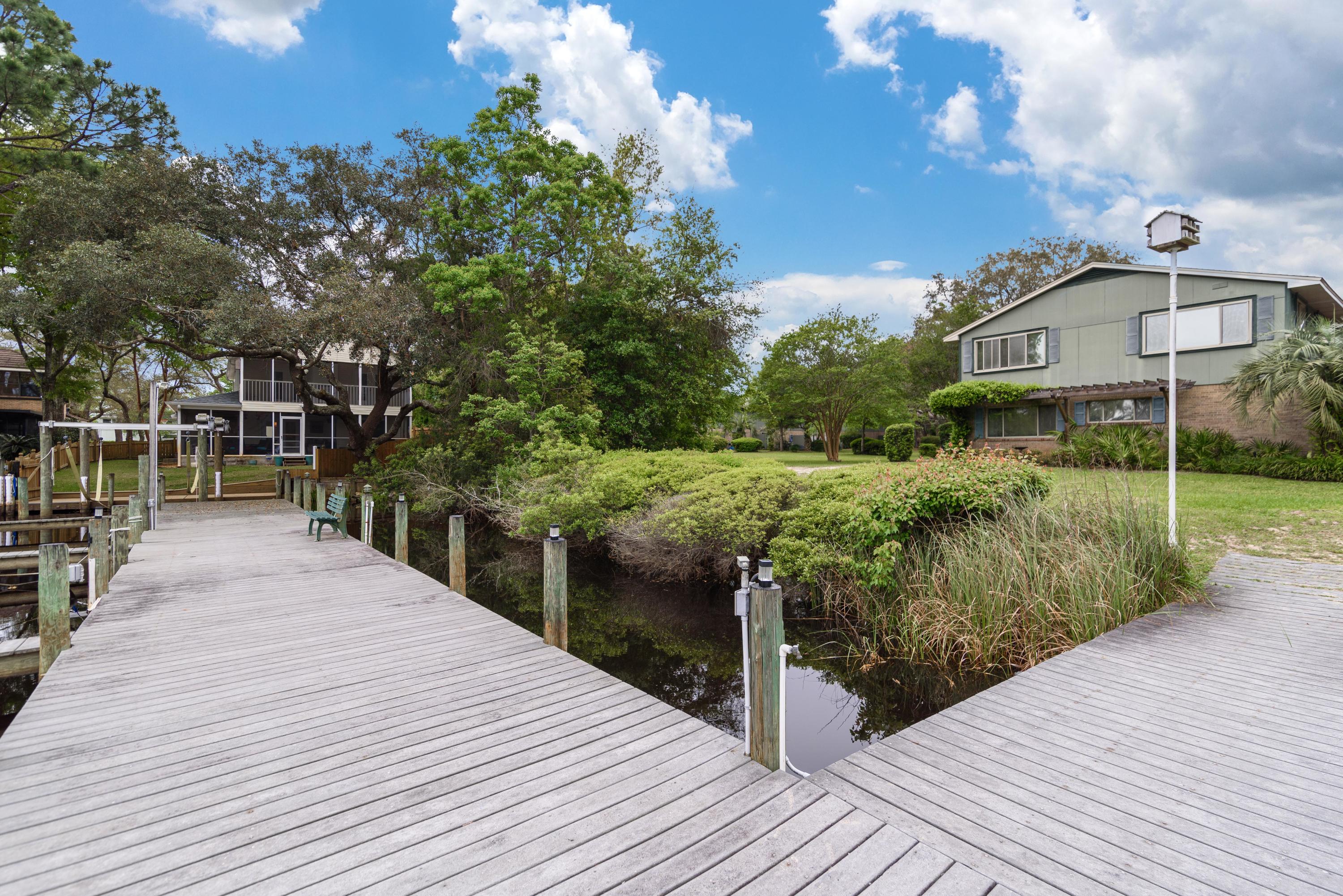 Rocky Bayou T/H - Residential