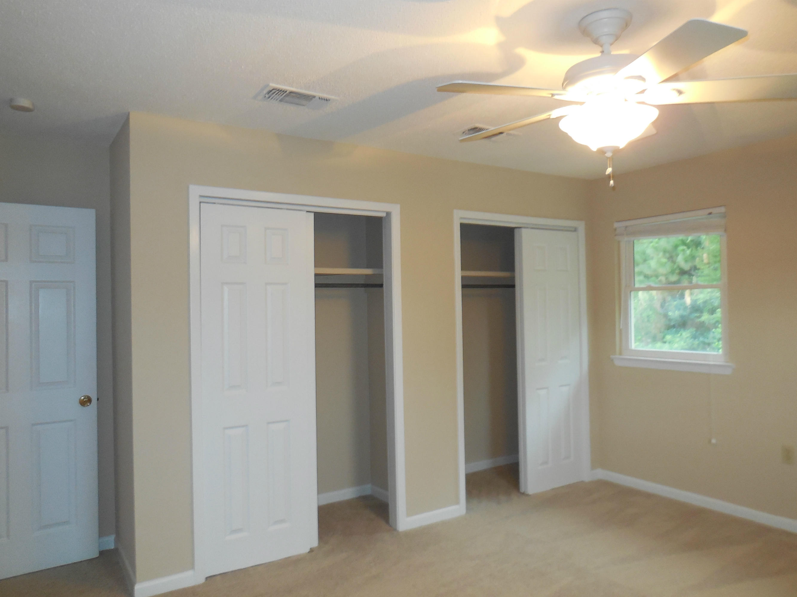 LAKE LORRAINE ESTATES - Residential