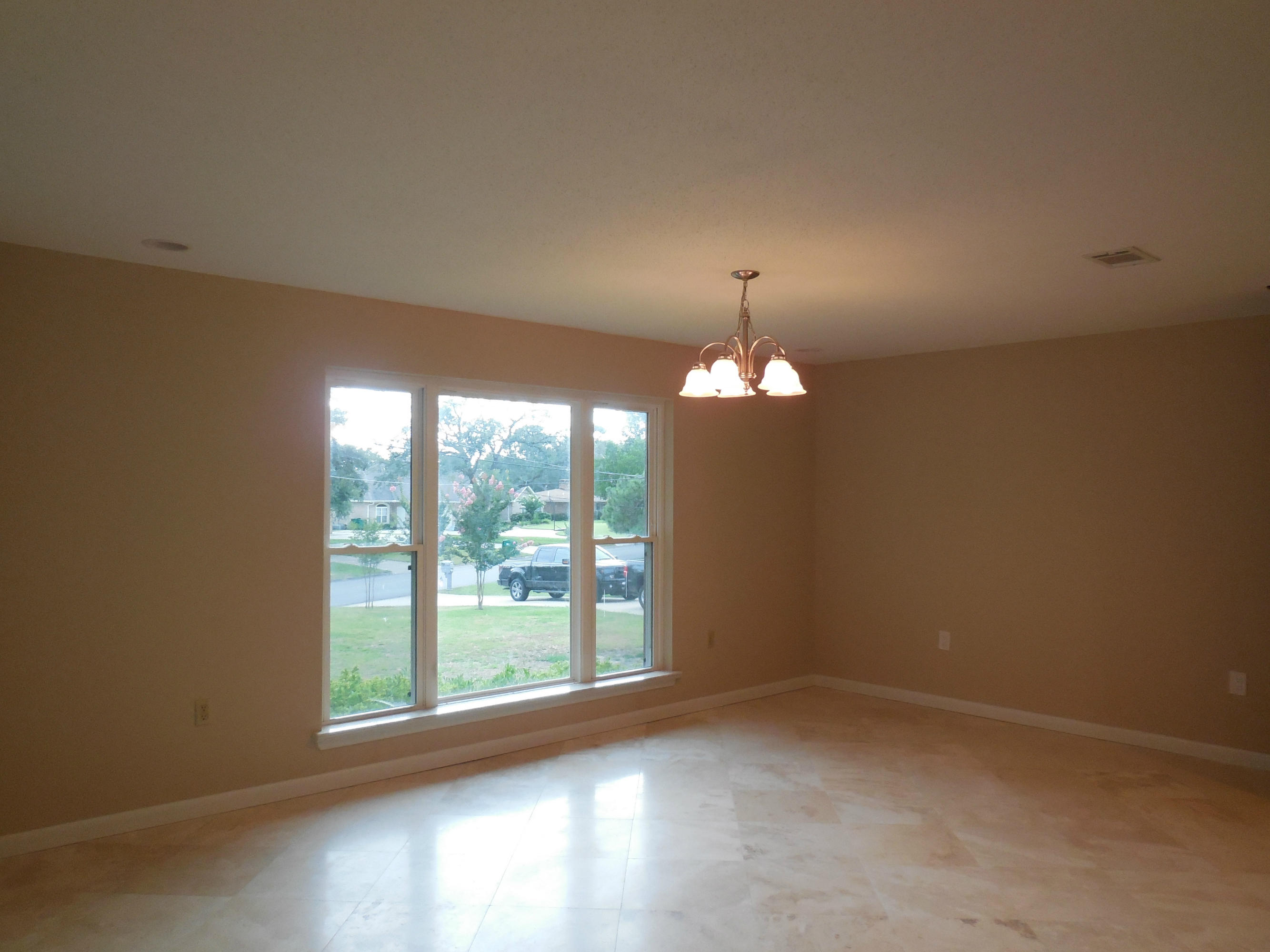 LAKE LORRAINE ESTATES - Residential