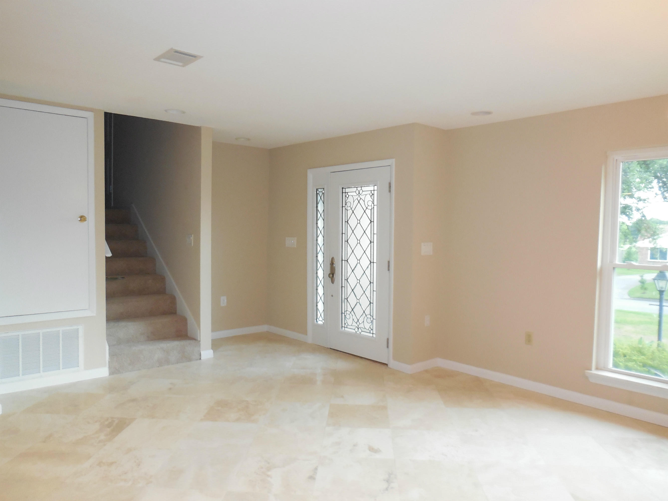 LAKE LORRAINE ESTATES - Residential