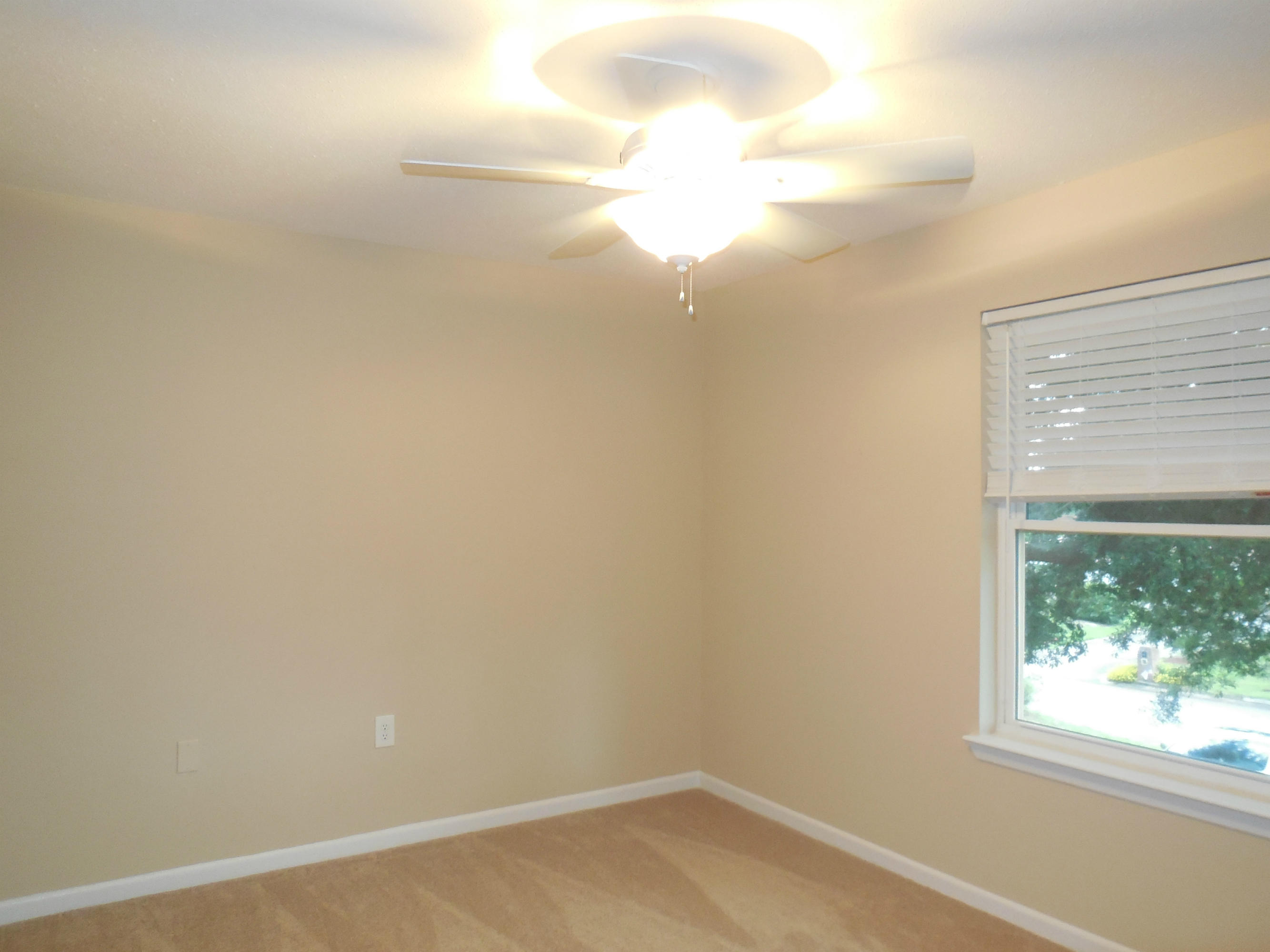 LAKE LORRAINE ESTATES - Residential