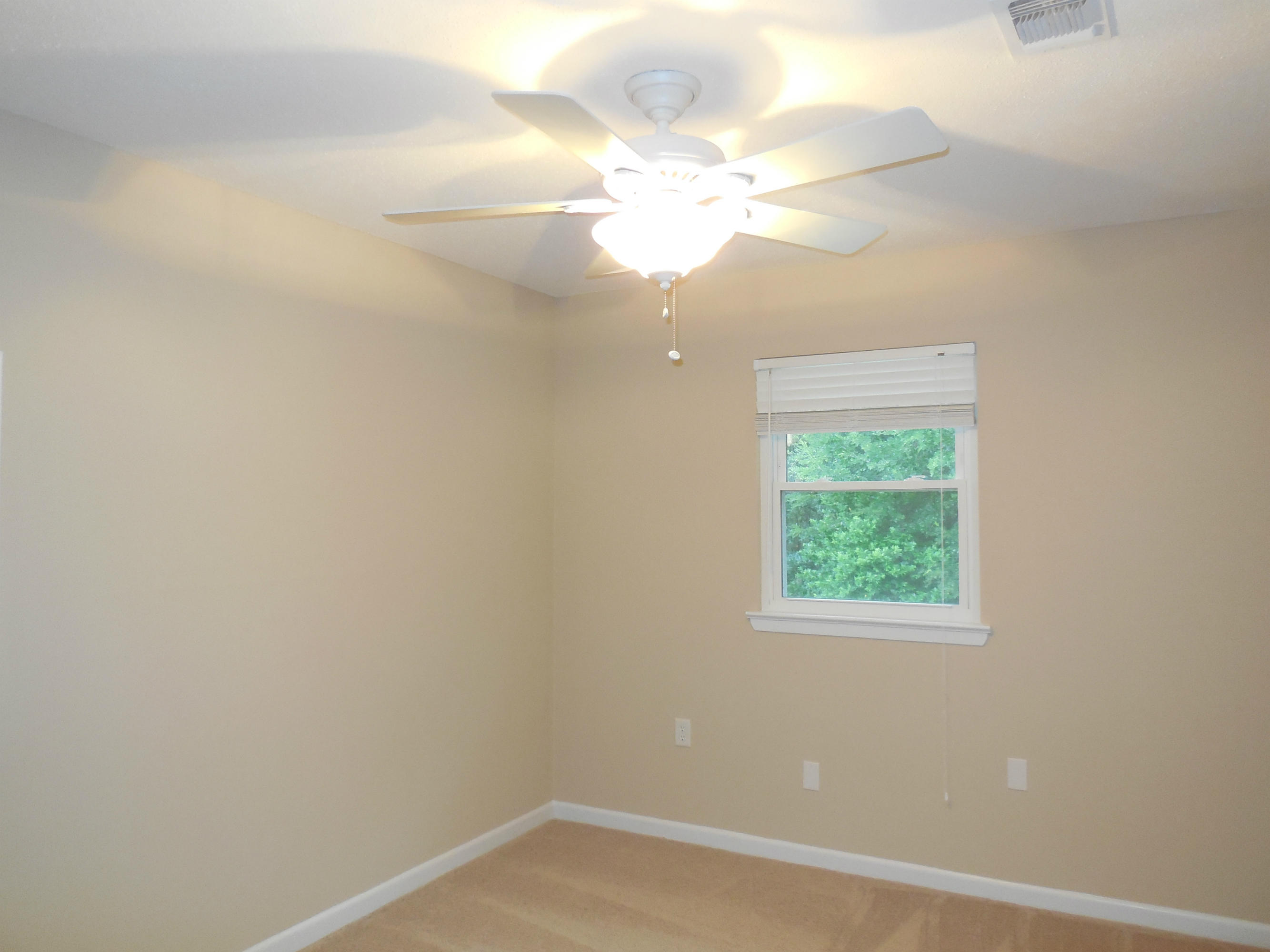 LAKE LORRAINE ESTATES - Residential