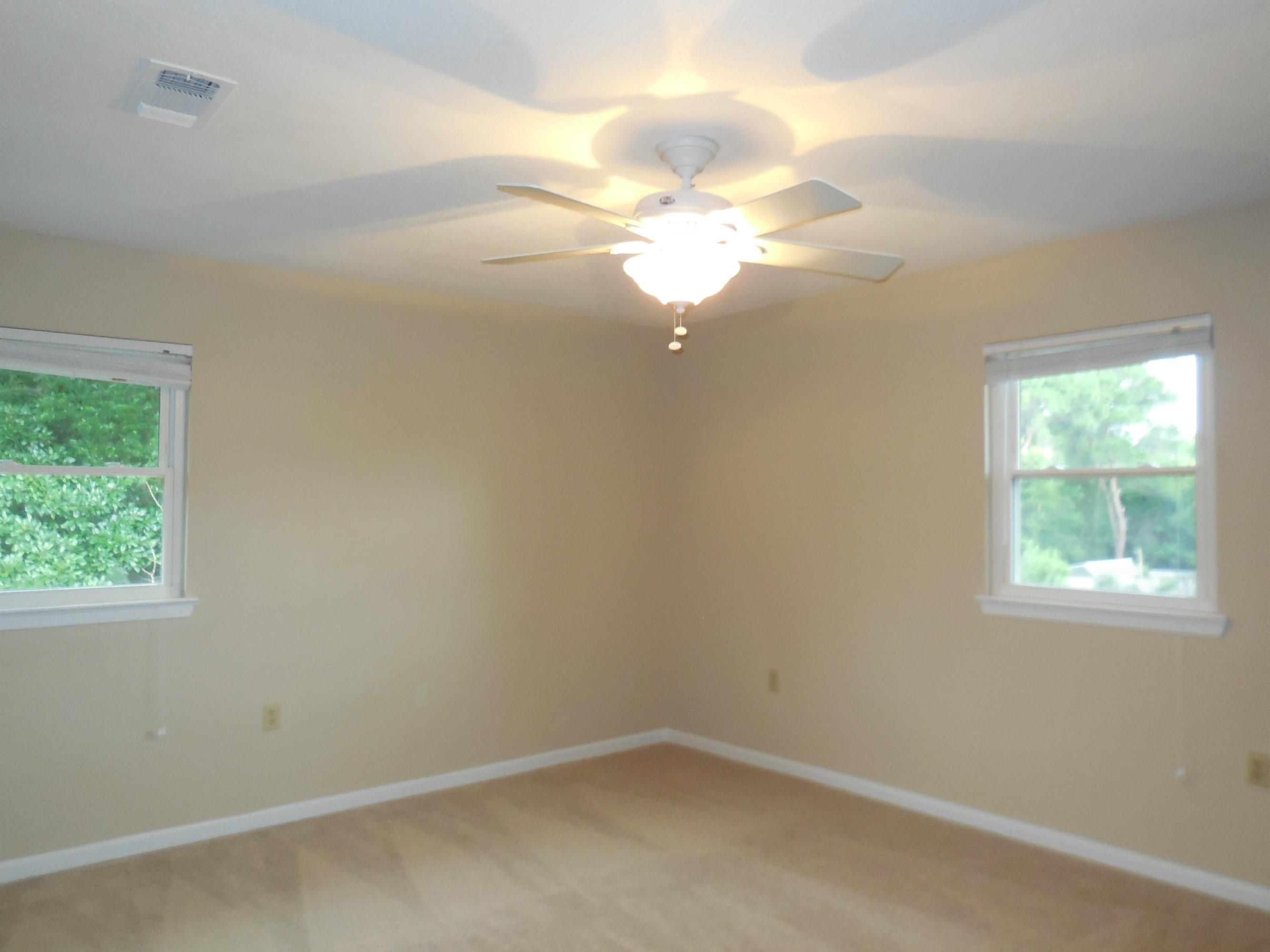 LAKE LORRAINE ESTATES - Residential