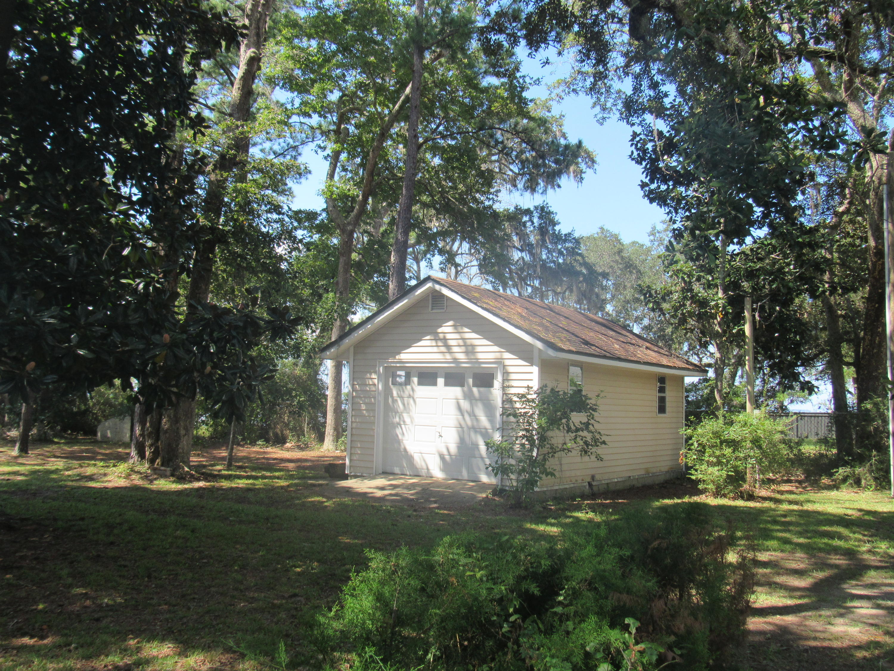 BAYVIEW WINTER HOMES - Land