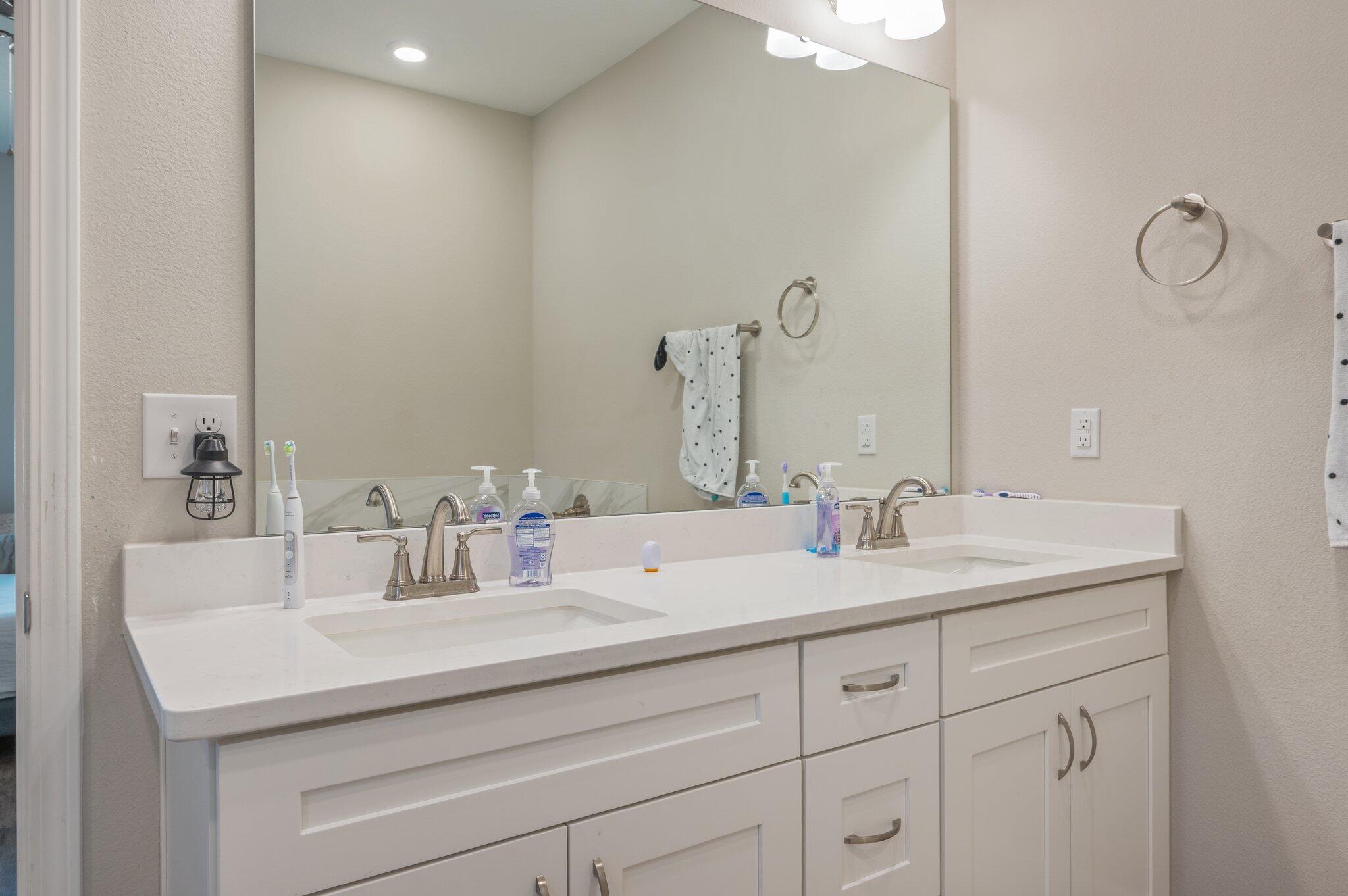 Overlook at Chestnut Ridge - Residential Lease