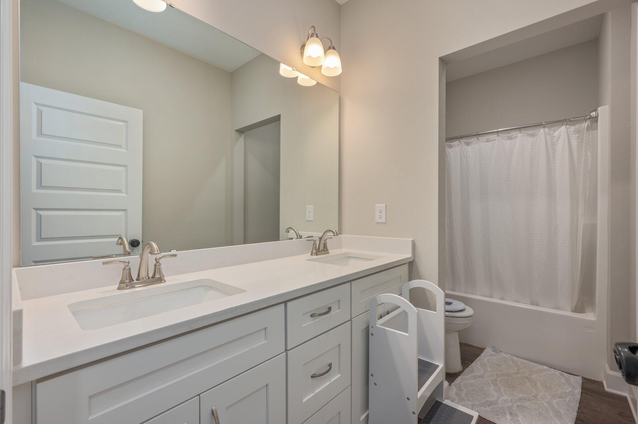 Overlook at Chestnut Ridge - Residential Lease