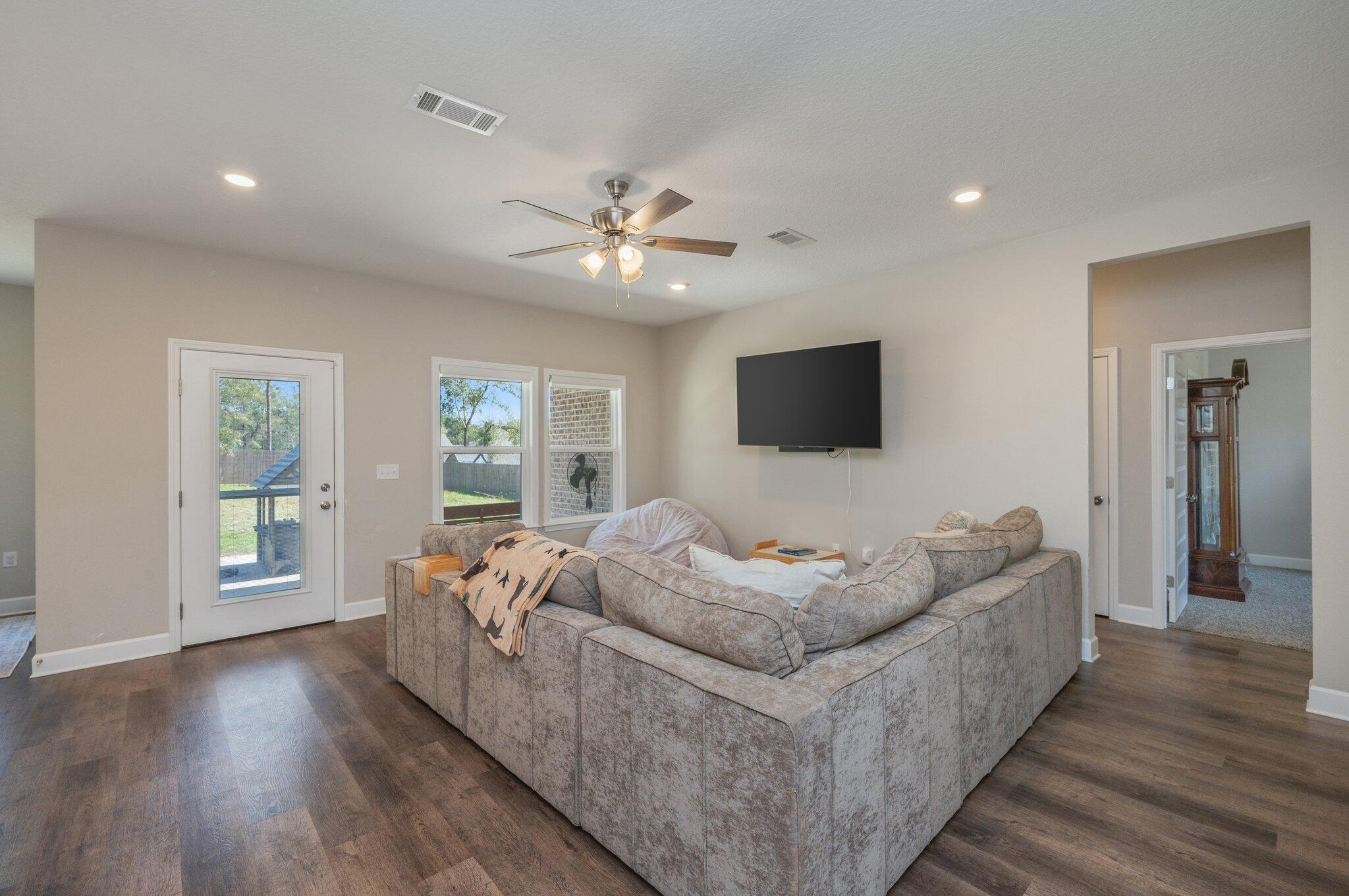 Overlook at Chestnut Ridge - Residential Lease