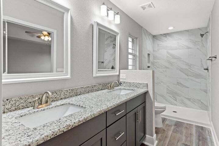 SEABREEZE VILLAS - Residential