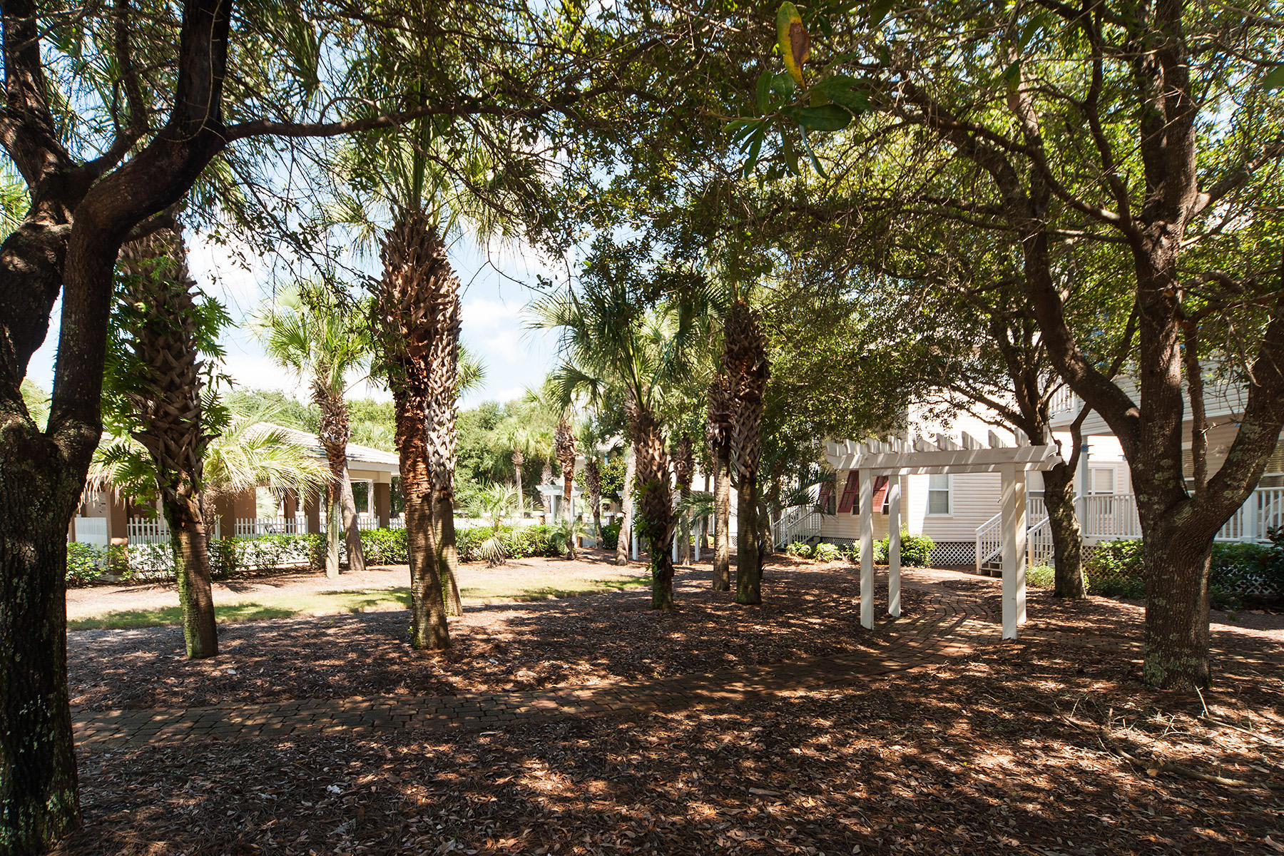 OLD FLORIDA COTTAGES - Residential