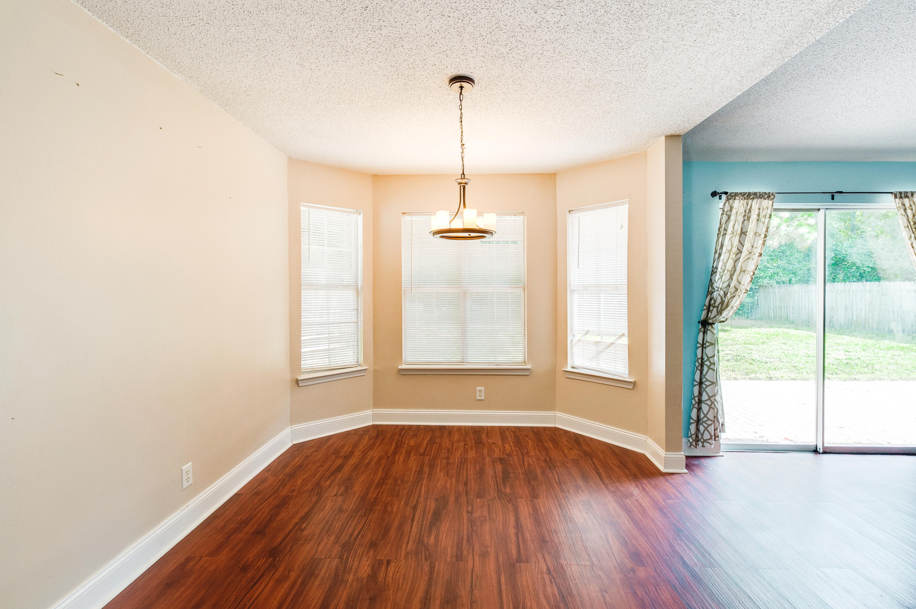 MILLS LANDING - Residential