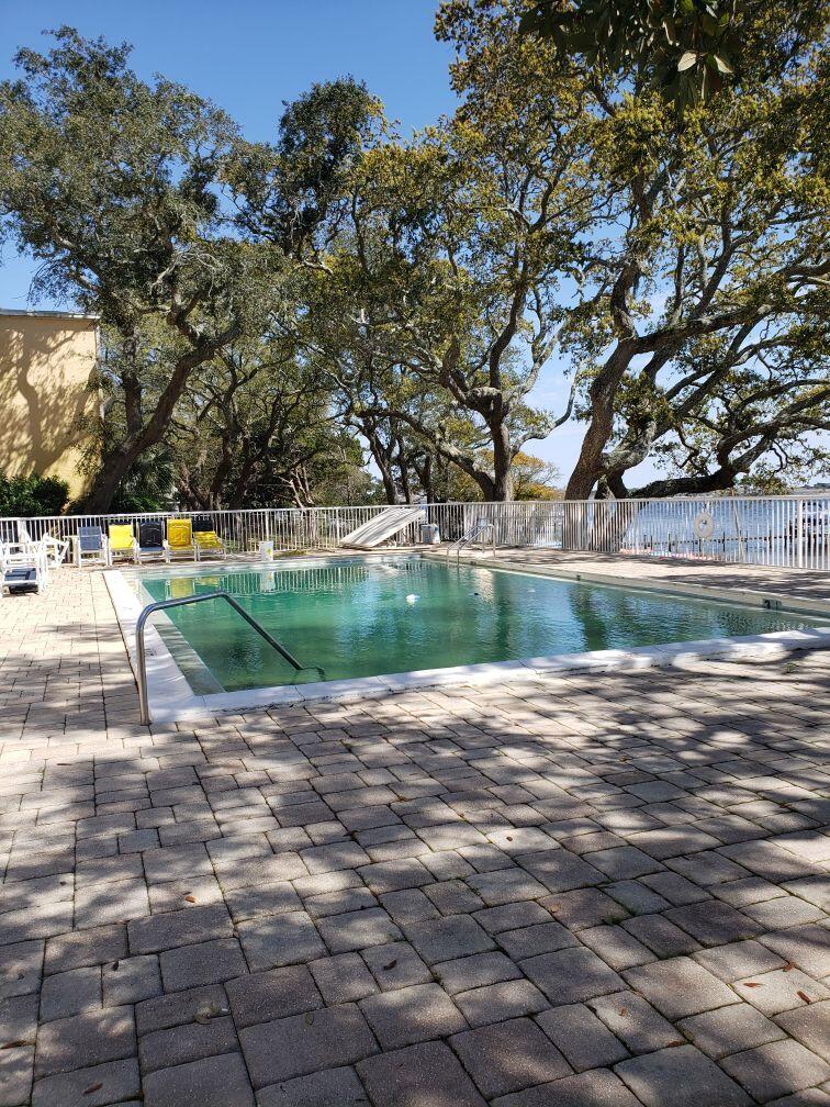 CEDARS CONDO - Residential