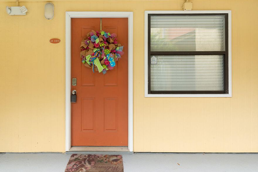 Super Cute, affordable 2 bedroom, 1 bathroom condo in a waterfront community.  The only condo in town with a natural courtyard between the buildings! Pool,. clubhouse, dock, small beach , BBQ areas and  open storage for kayaks, canoes, and paddle boards. Unit is being sold furnished, no value given to furniture.  AC- 2022, W/H 2022 New fridge and stove, new kitchen cabinets and counter tops.  Short term rentals are allowed.