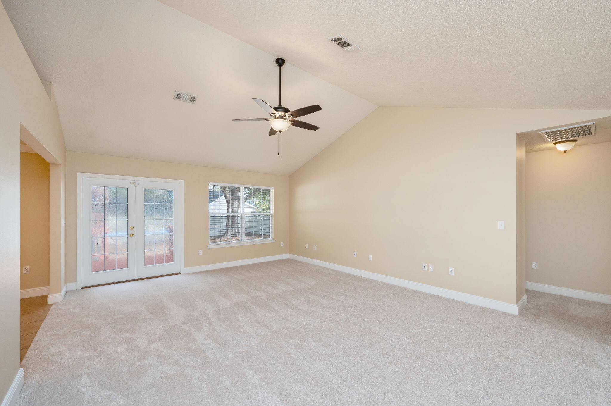 HERITAGE HILLS UNIT 1 - Residential