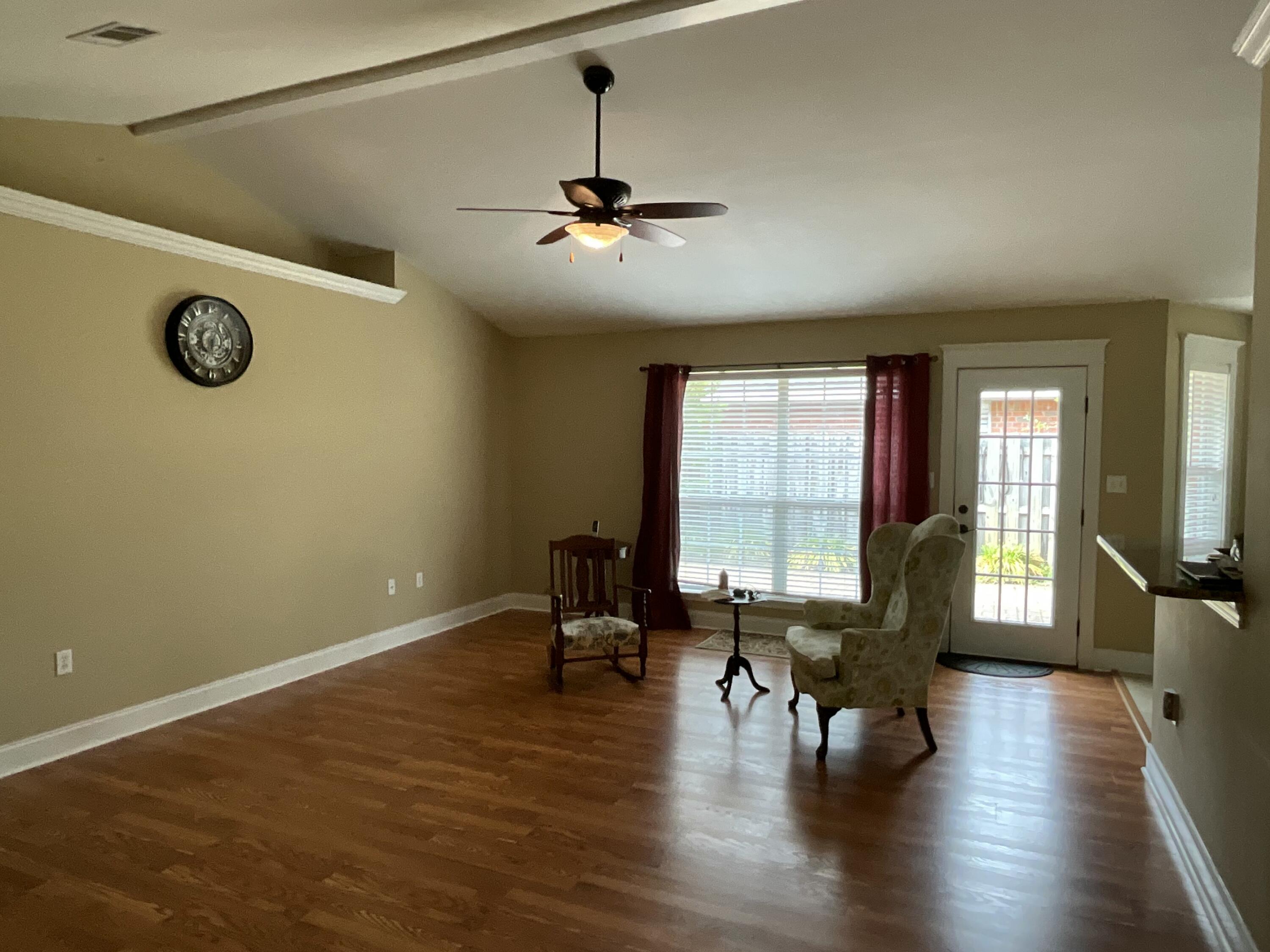HIDDEN PINES S/D - Residential