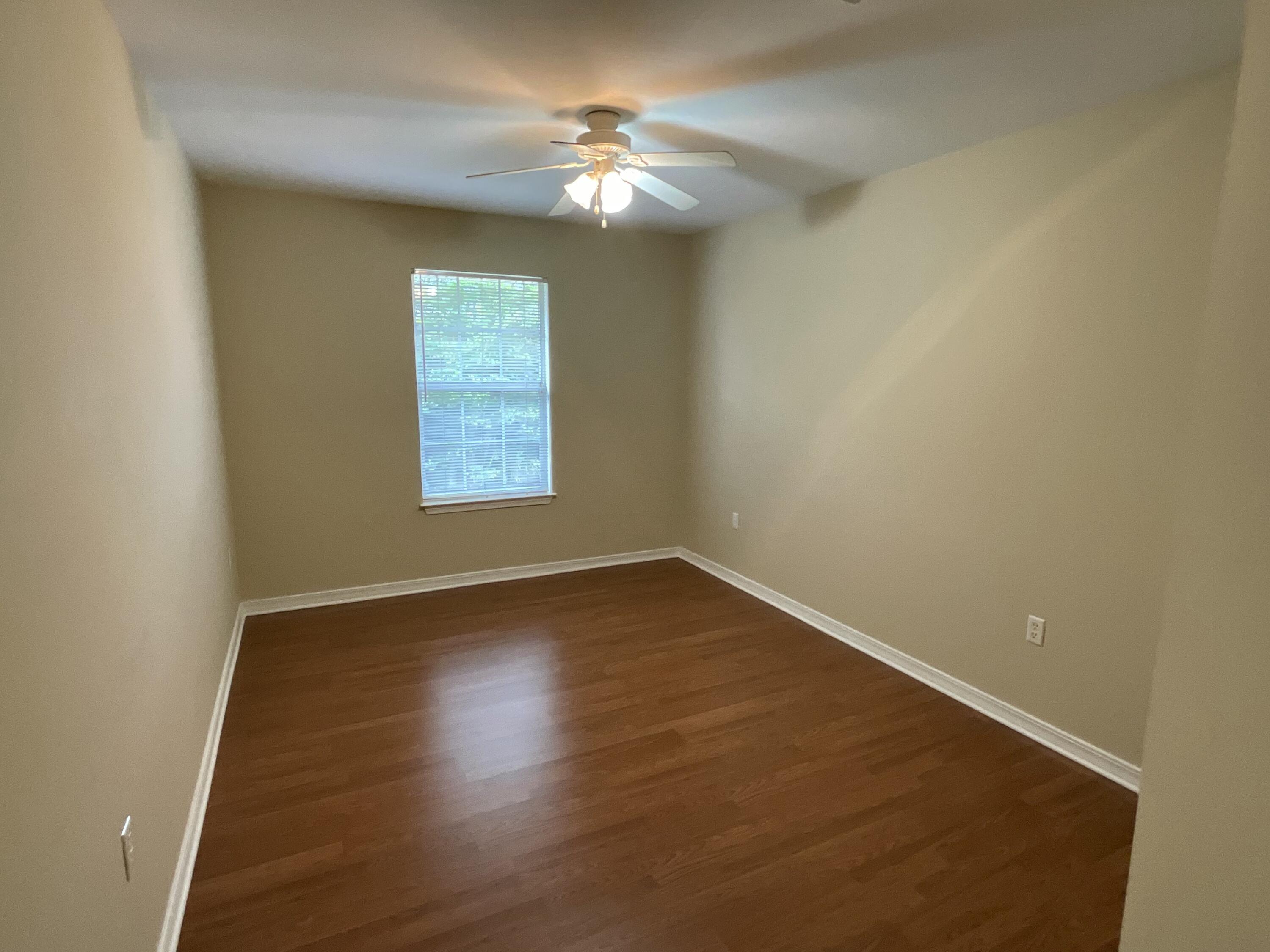 HIDDEN PINES S/D - Residential