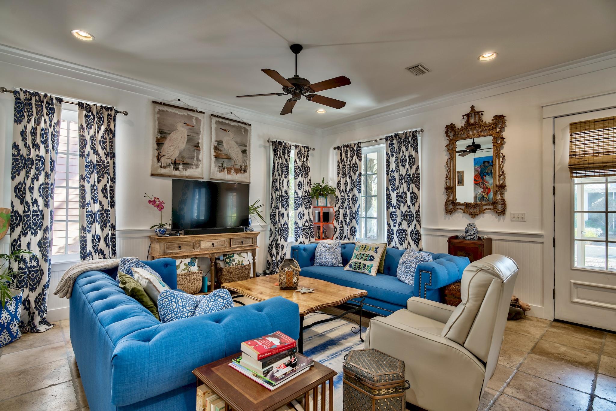 BUNGALOS AT SANDESTIN - Residential