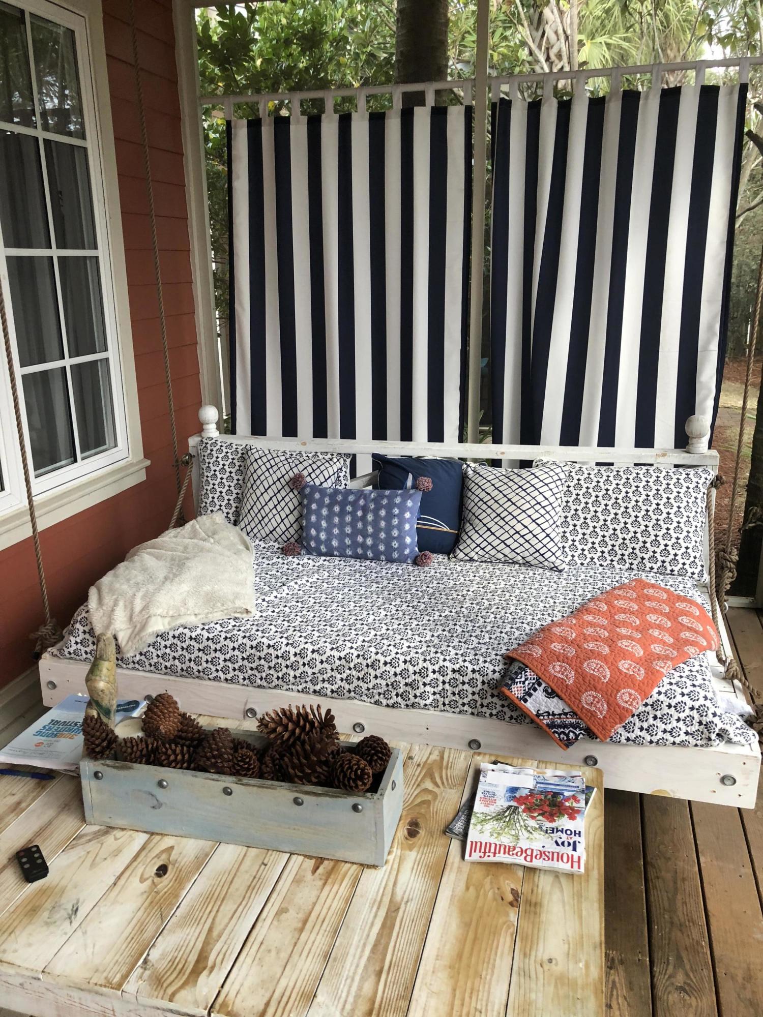 BUNGALOS AT SANDESTIN - Residential