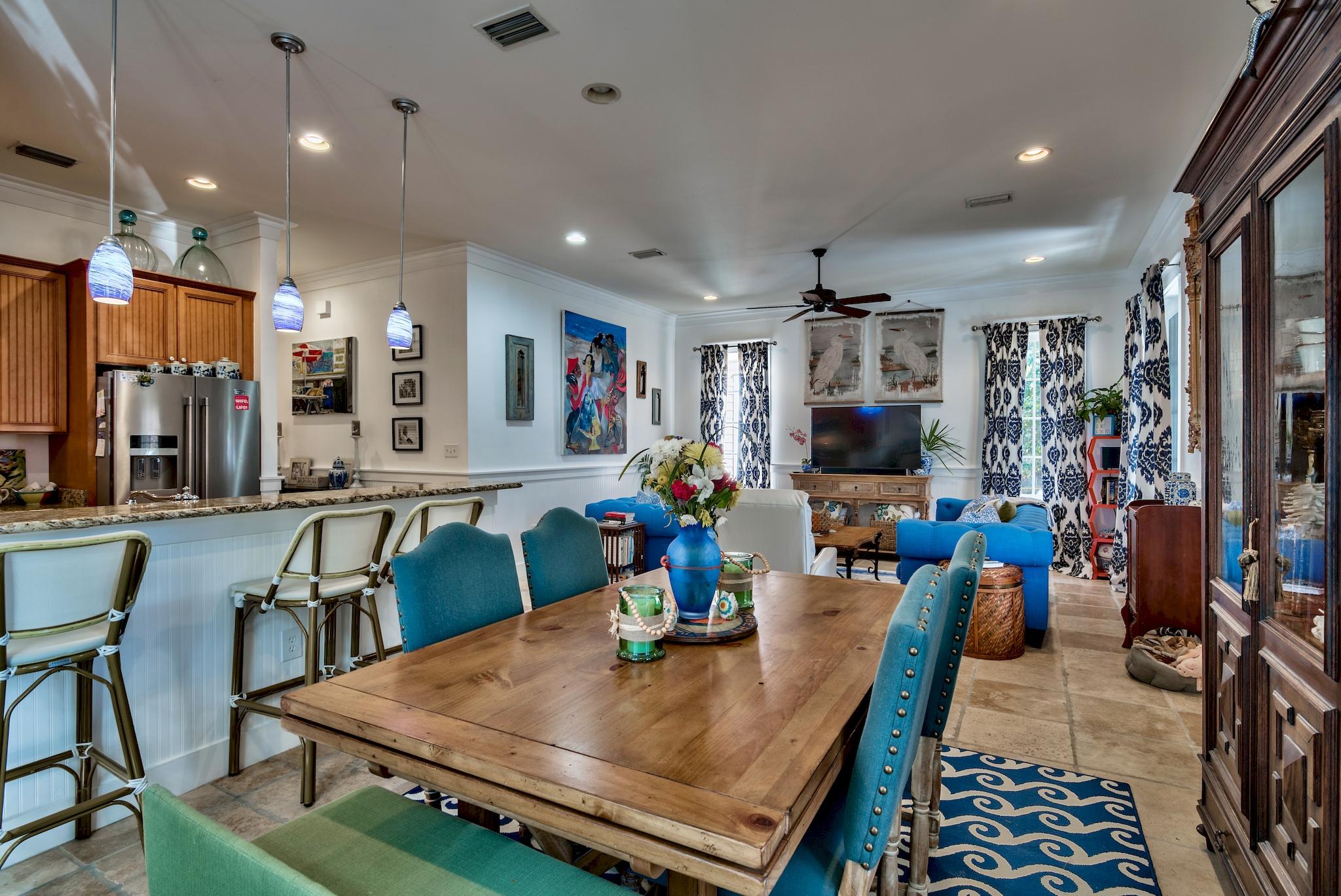 BUNGALOS AT SANDESTIN - Residential