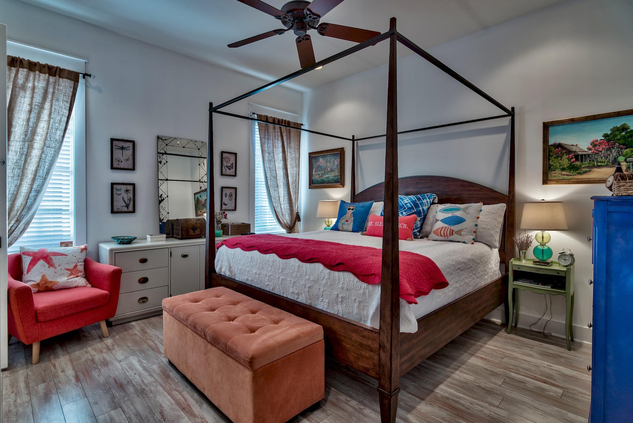 BUNGALOS AT SANDESTIN - Residential