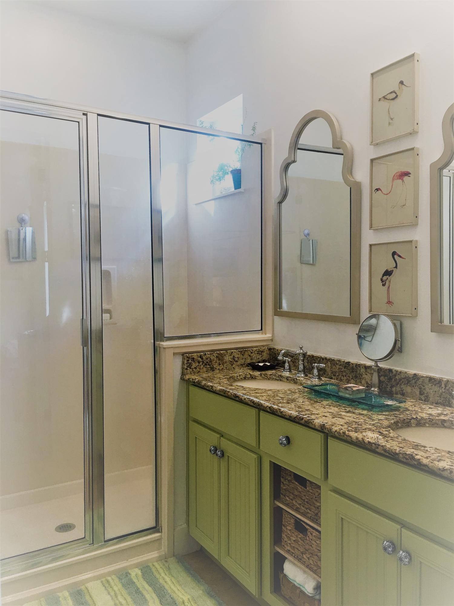 BUNGALOS AT SANDESTIN - Residential