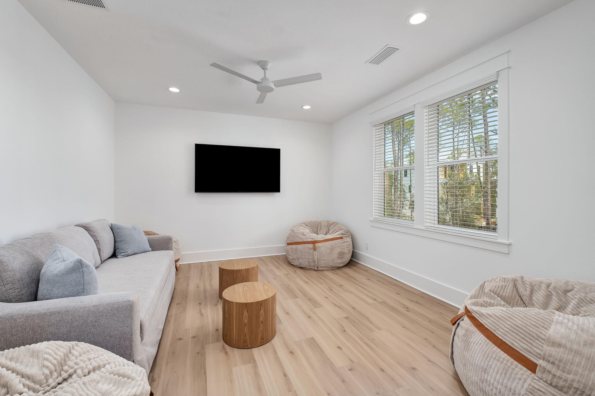 TREETOP S/D - Residential