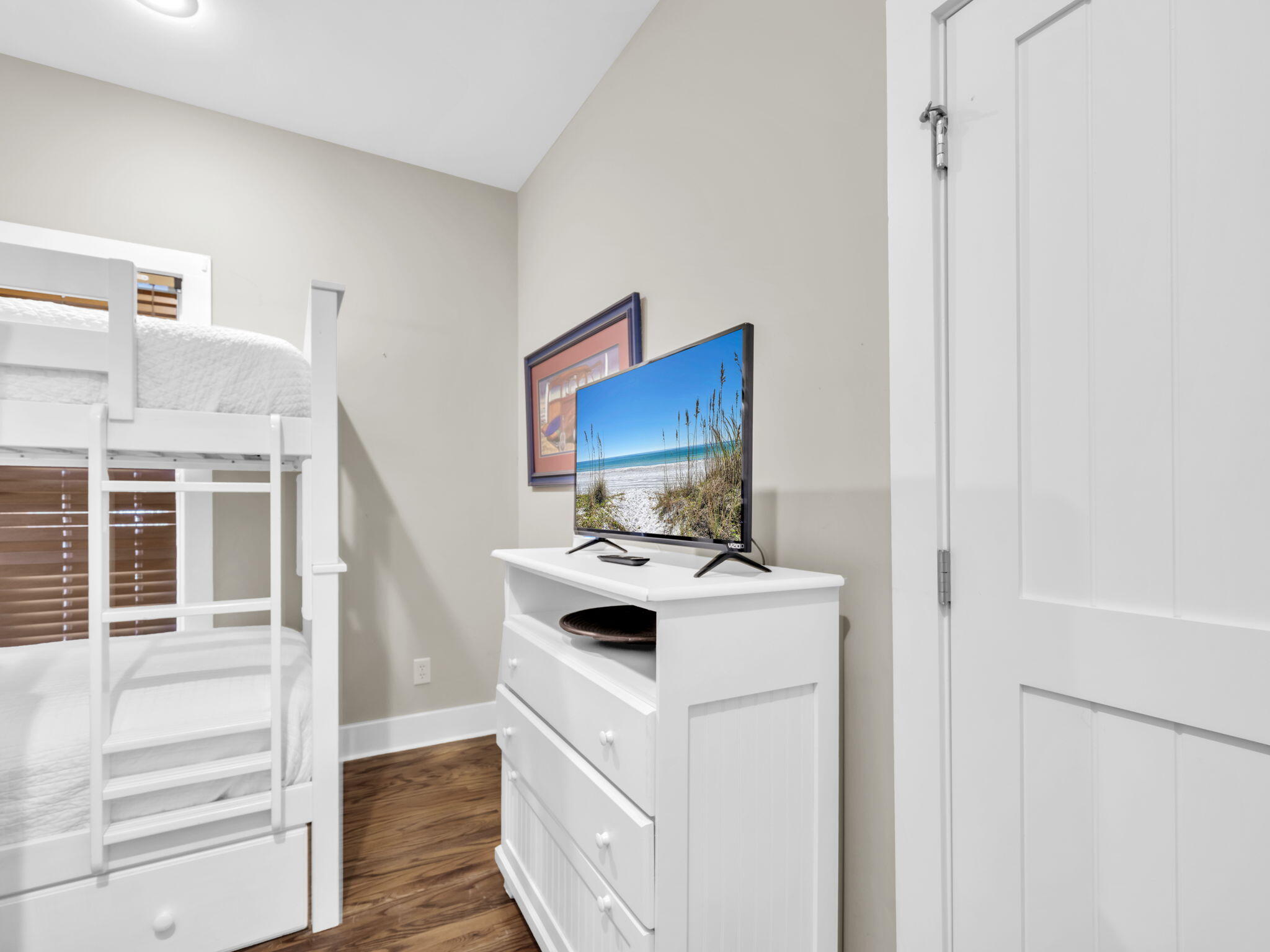 MAGNOLIA COTTAGES - Residential