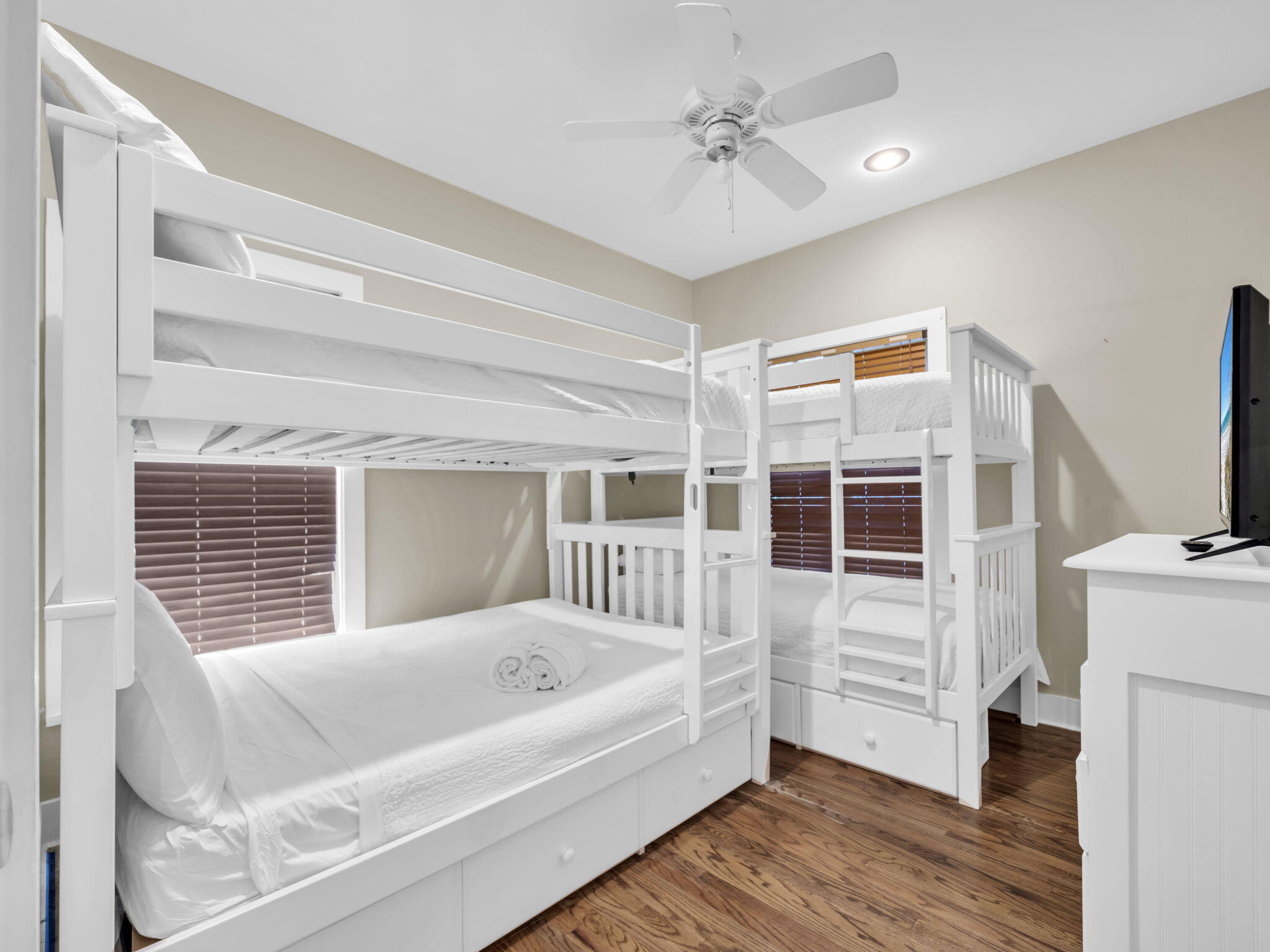 MAGNOLIA COTTAGES - Residential
