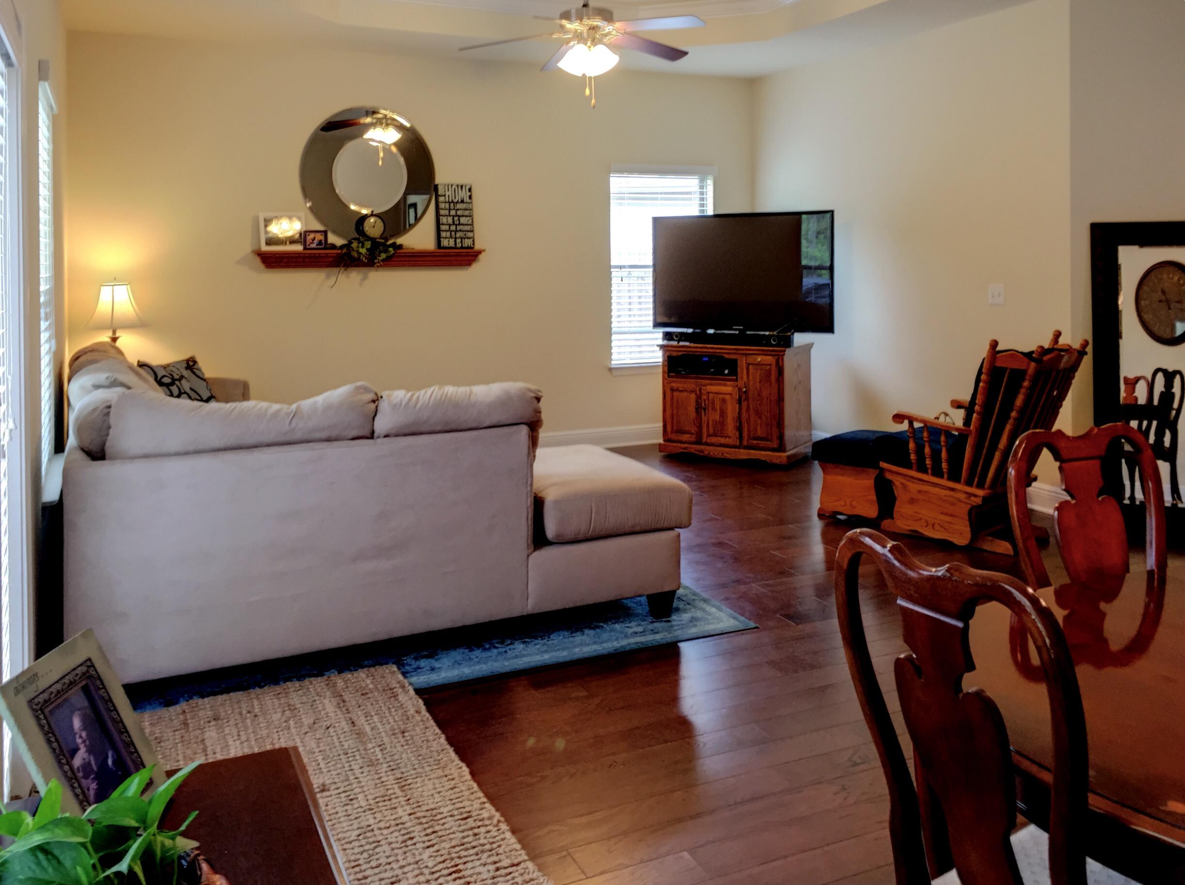 LAGRANGE LANDING - Residential