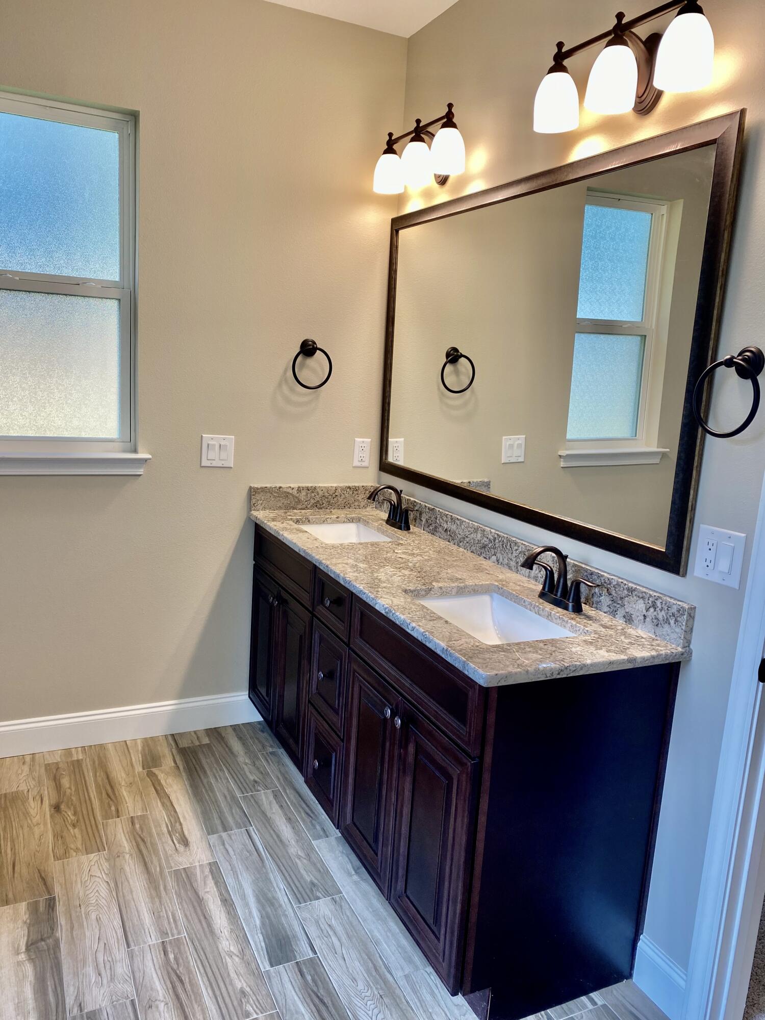 MCKENZIE MEADOWS - Residential