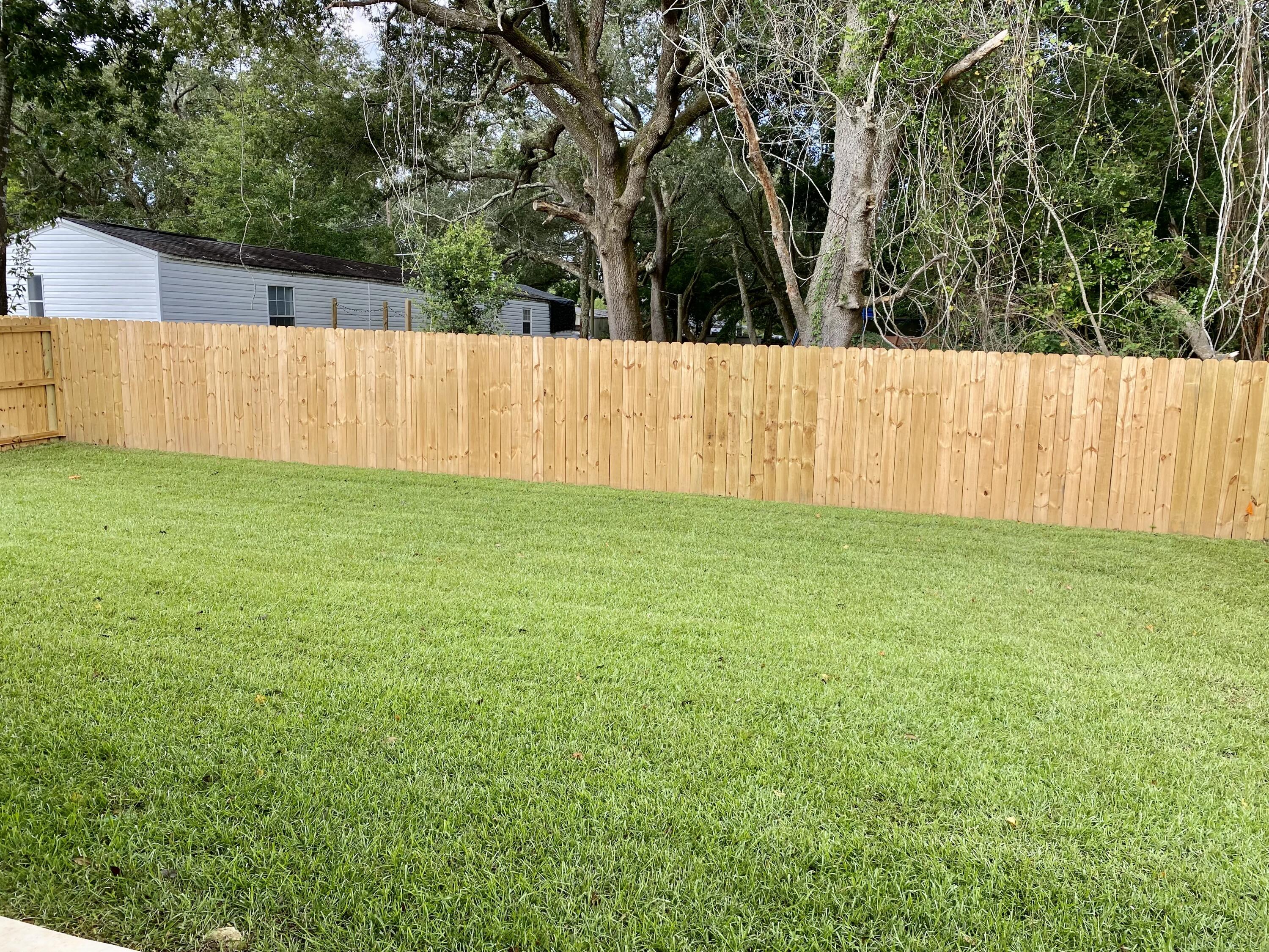 MCKENZIE MEADOWS - Residential