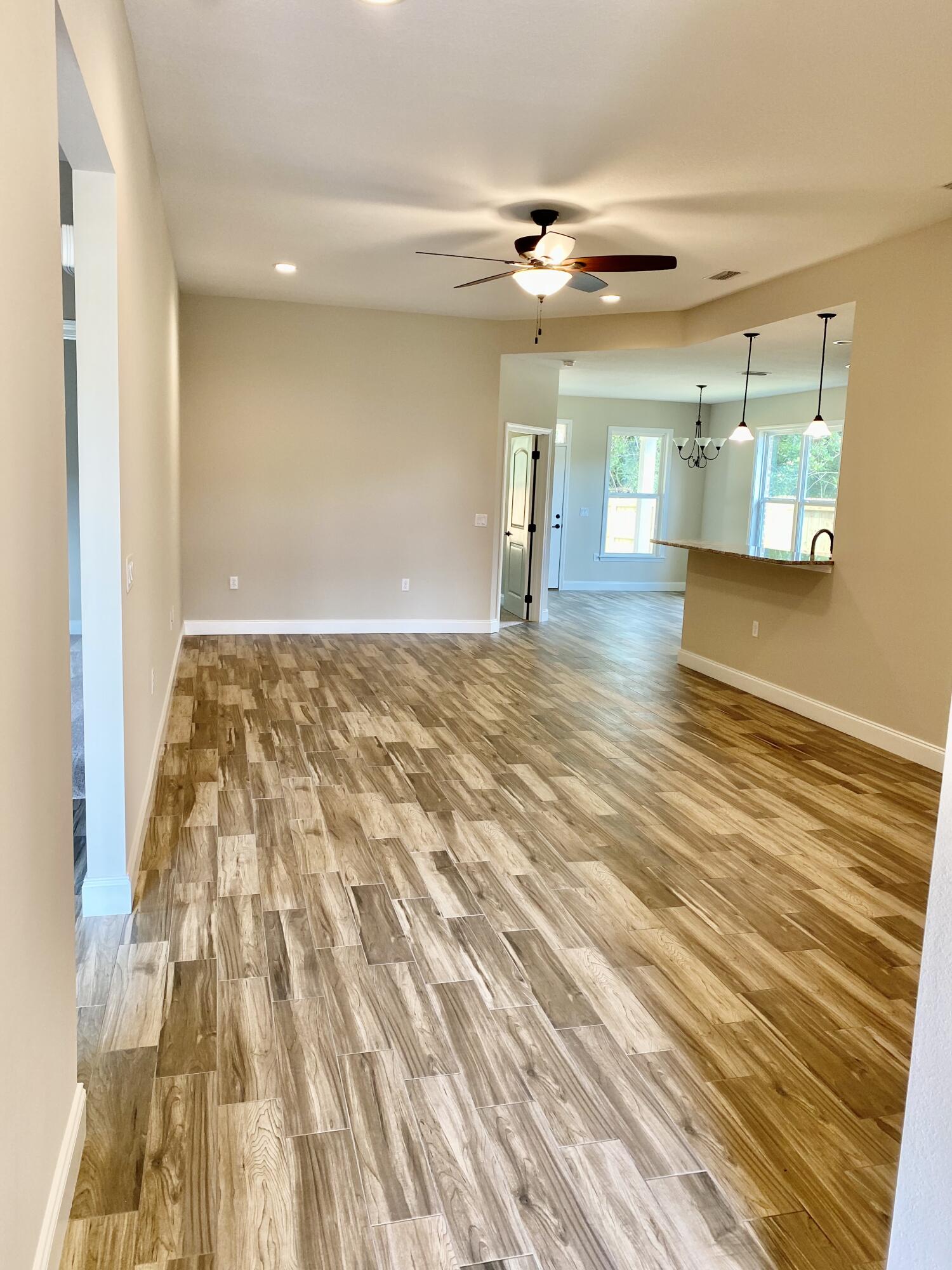 MCKENZIE MEADOWS - Residential