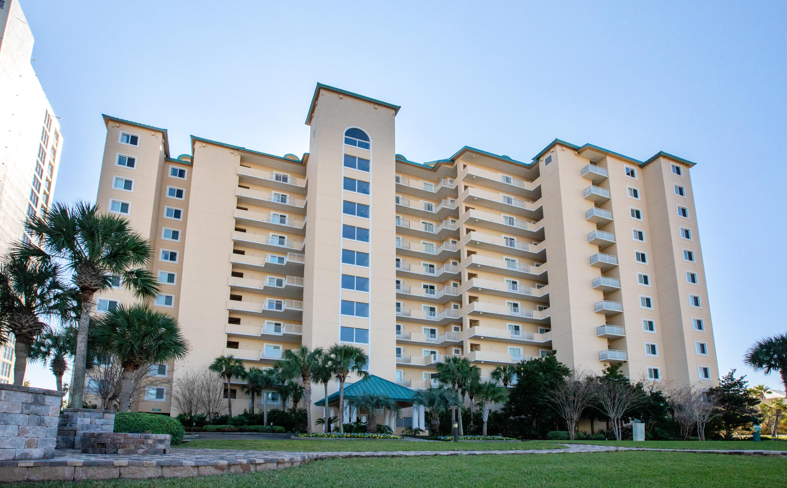 HIDDEN DUNES GRAND VILLAS - Residential