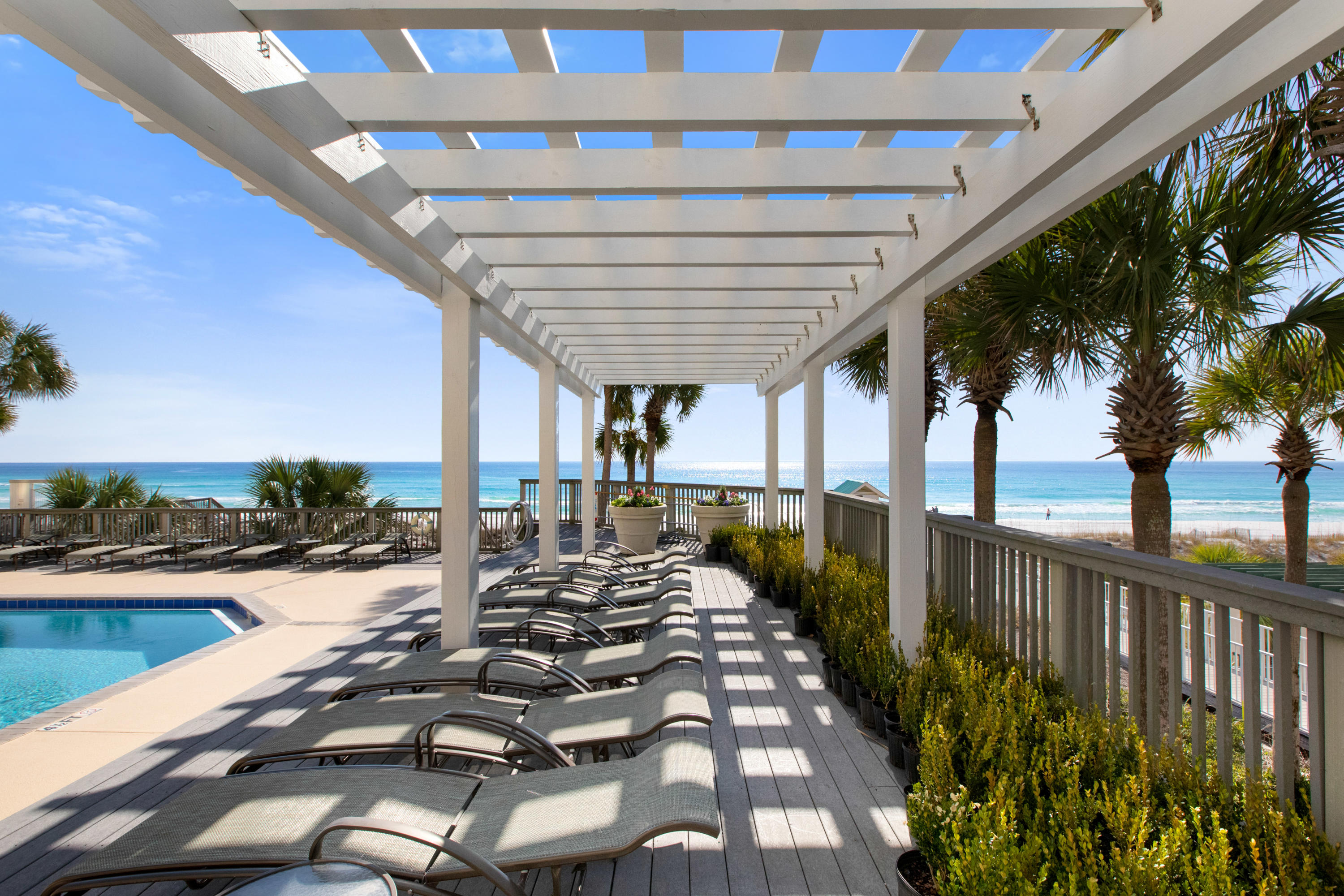 HIDDEN DUNES GRAND VILLAS - Residential