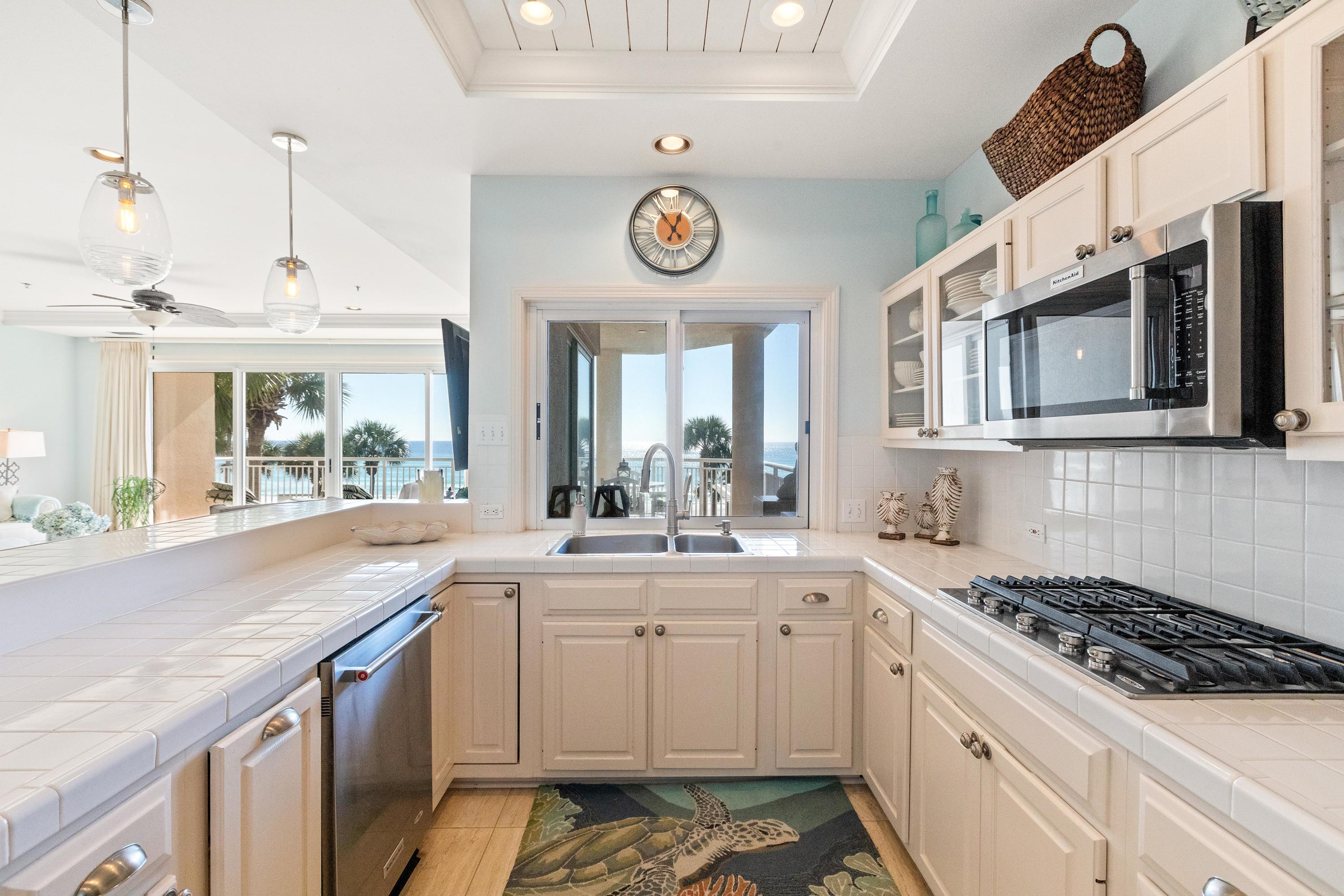 HIDDEN DUNES GRAND VILLAS - Residential