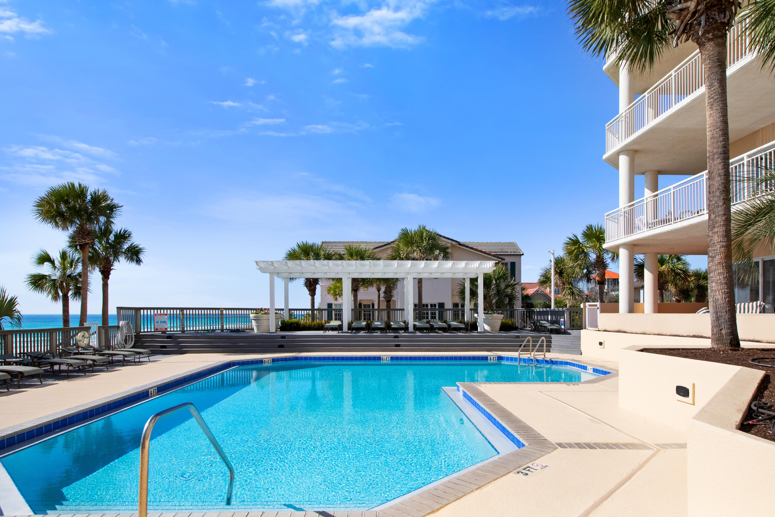 HIDDEN DUNES GRAND VILLAS - Residential