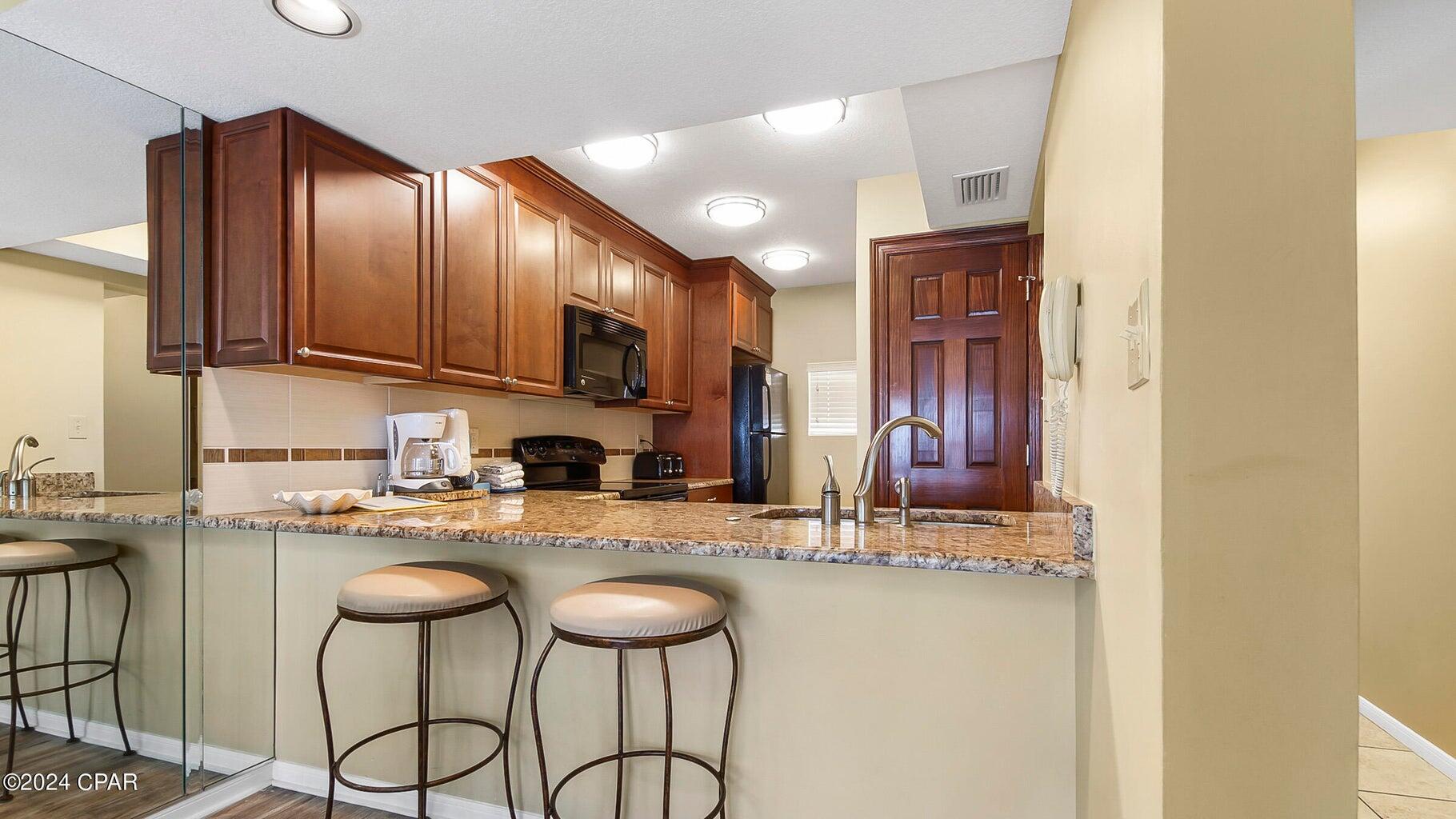 EDGEWATER GOLF VILLAS 2A CONDO - Residential