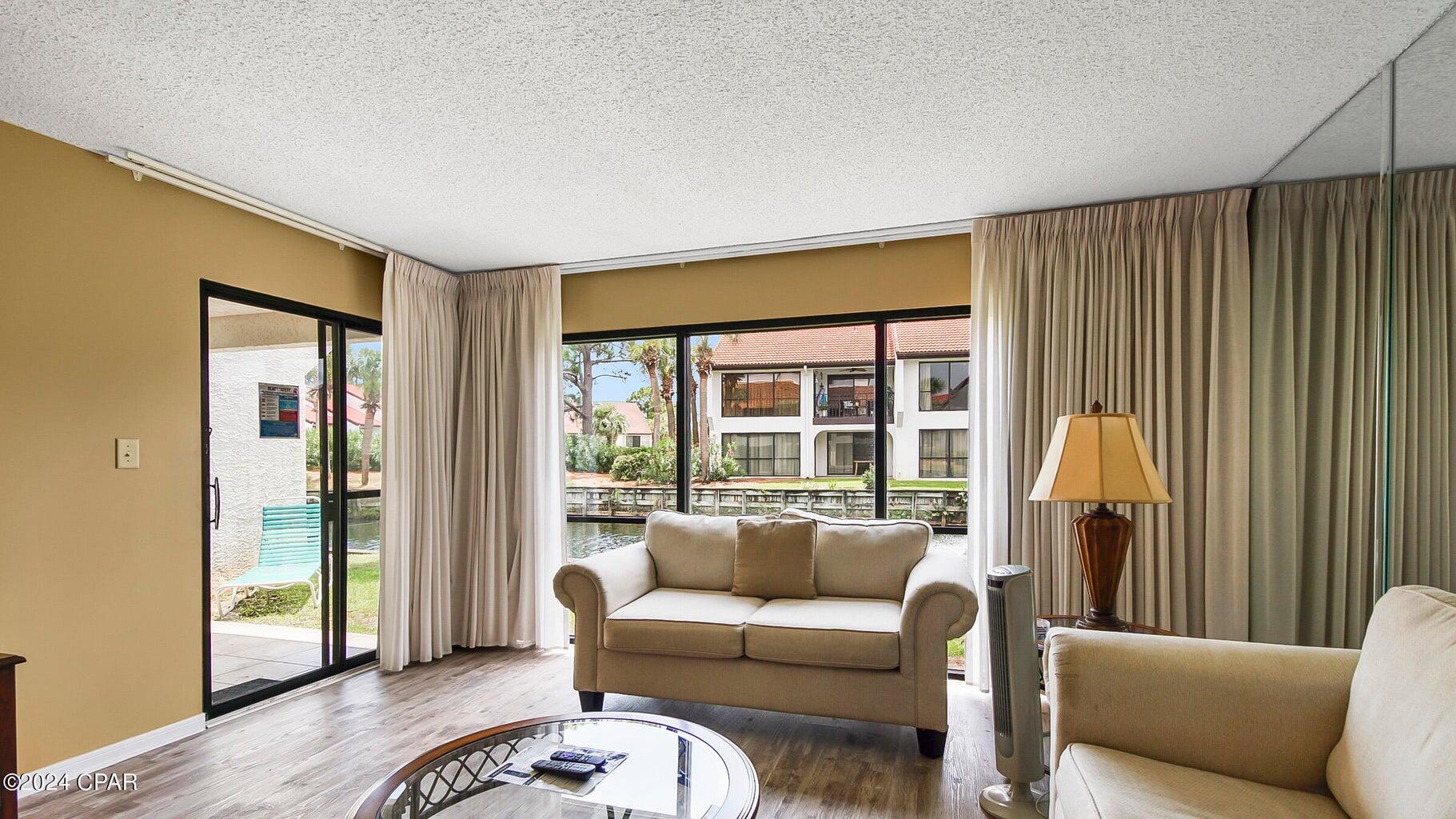 EDGEWATER GOLF VILLAS 2A CONDO - Residential
