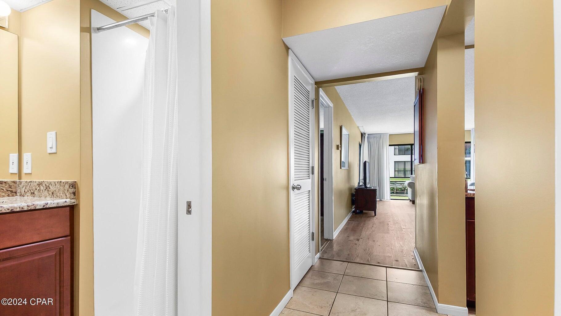 EDGEWATER GOLF VILLAS 2A CONDO - Residential
